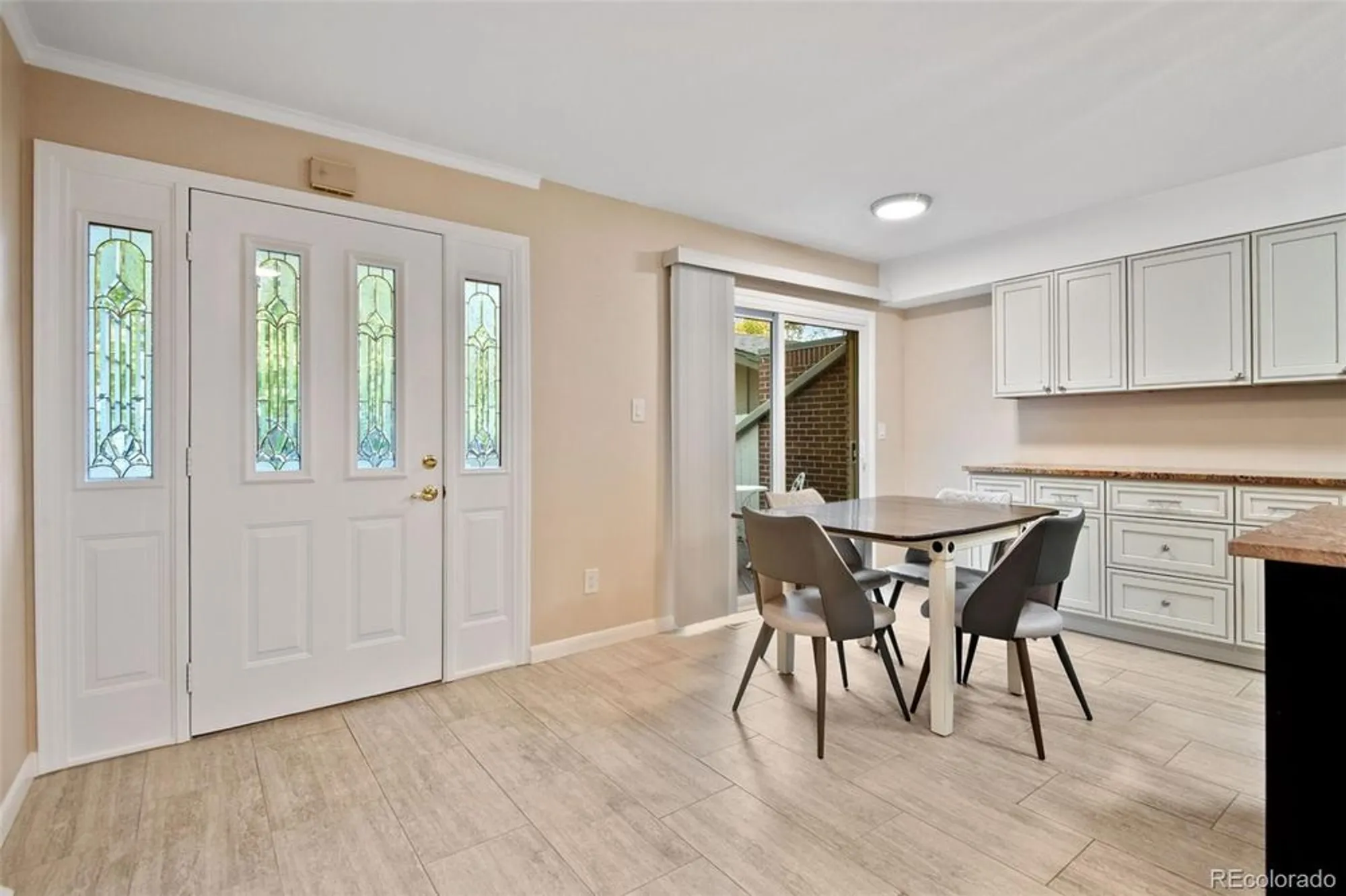 Property Slideshow image 7 of 26 | 7433 w cedar cir, Lakewood, CO, 80226