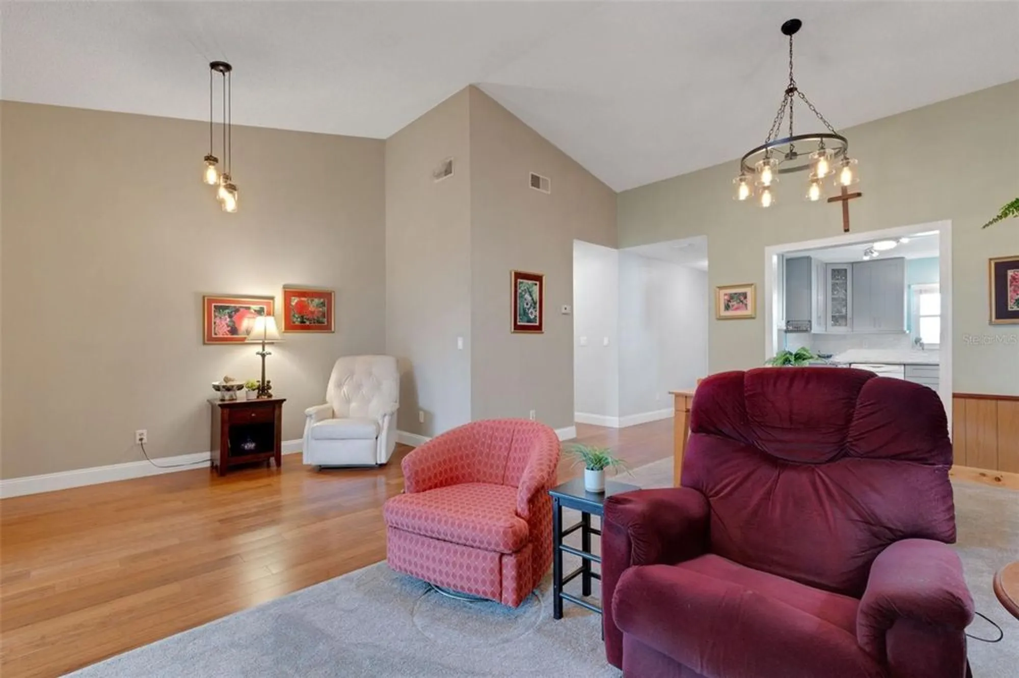 Property Slideshow image 17 of 91 | 1065 tartan dr c, Palm Harbor, FL, 34684