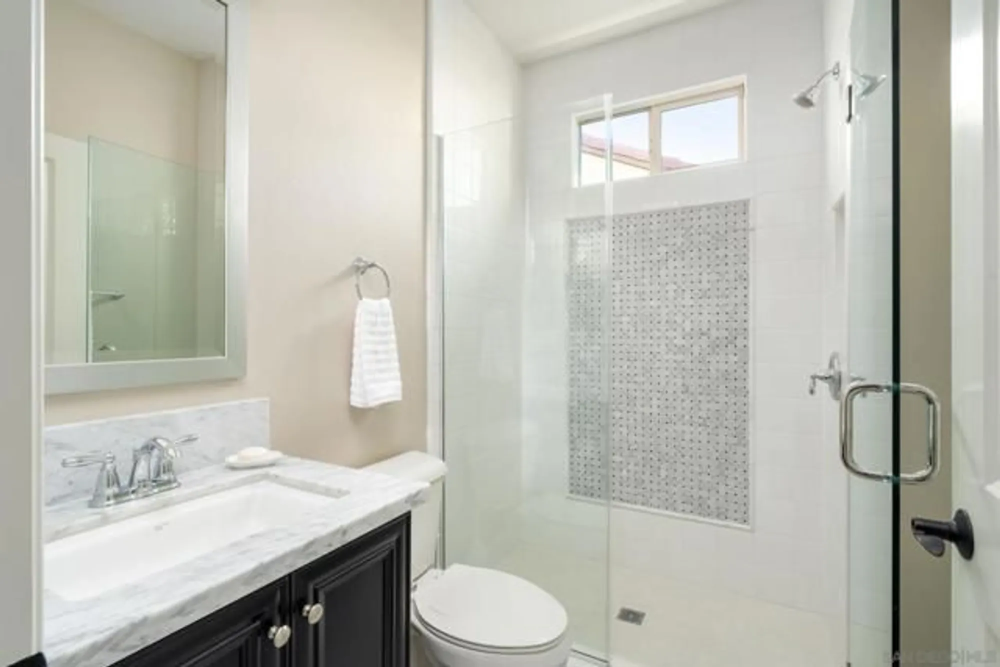 Property Slideshow image 15 of 41 | 7964 auberge cir, San Diego, CA, 92127