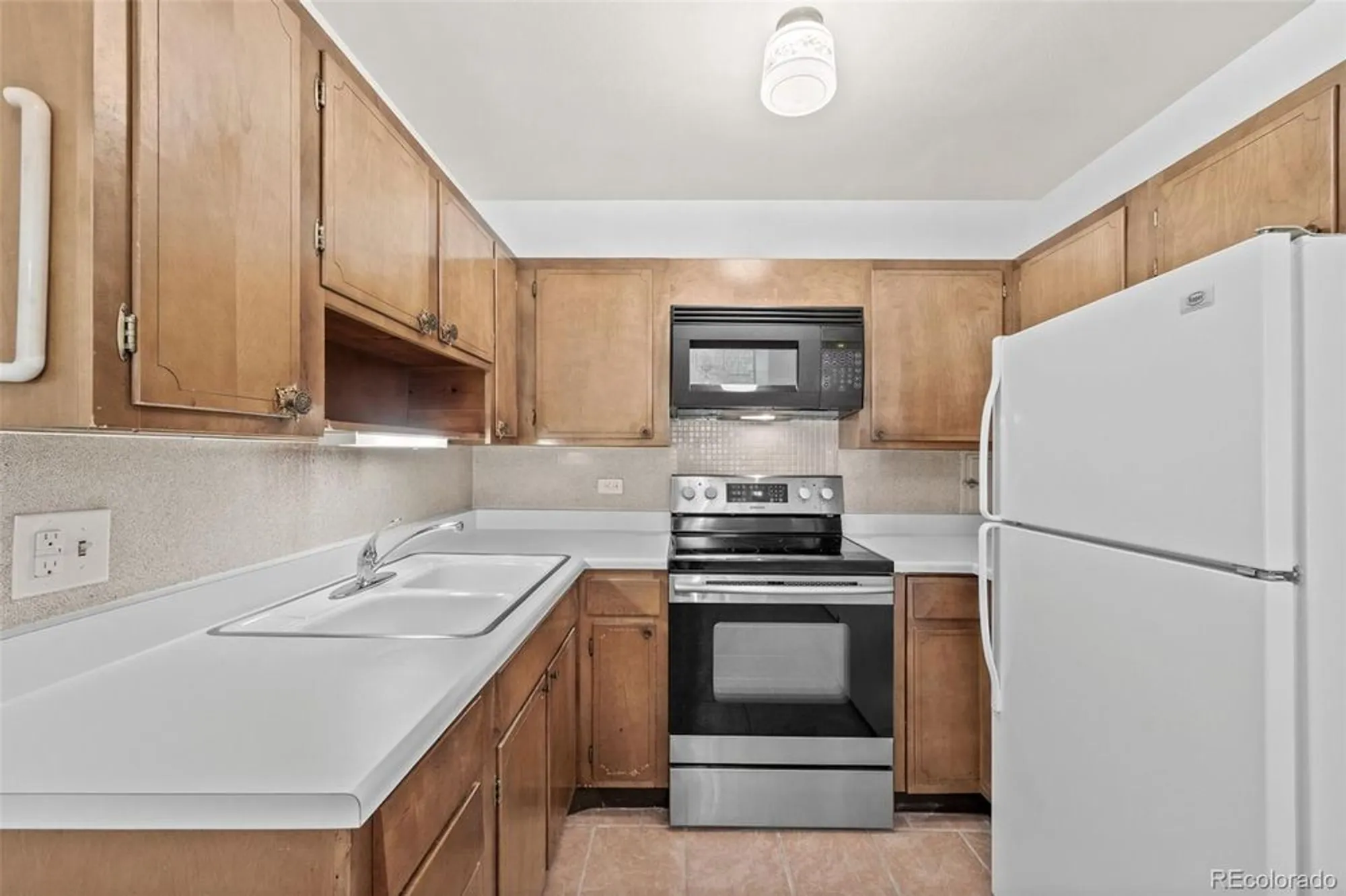 Property Slideshow image 13 of 36 | 755 s clinton st 7b, Denver, CO, 80247