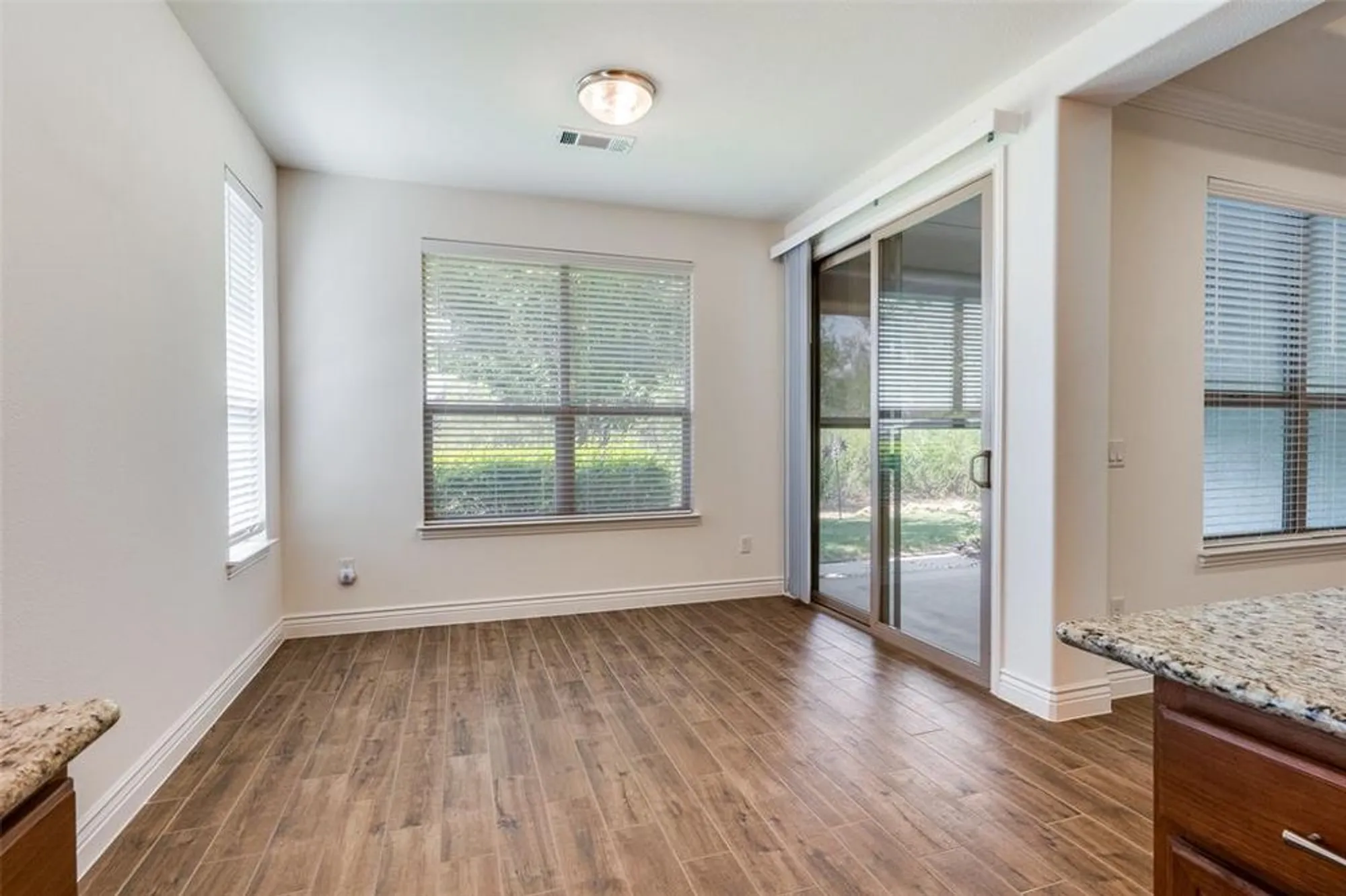 Property Slideshow image 17 of 20 | 10308 claystone dr, Denton, TX, 76207