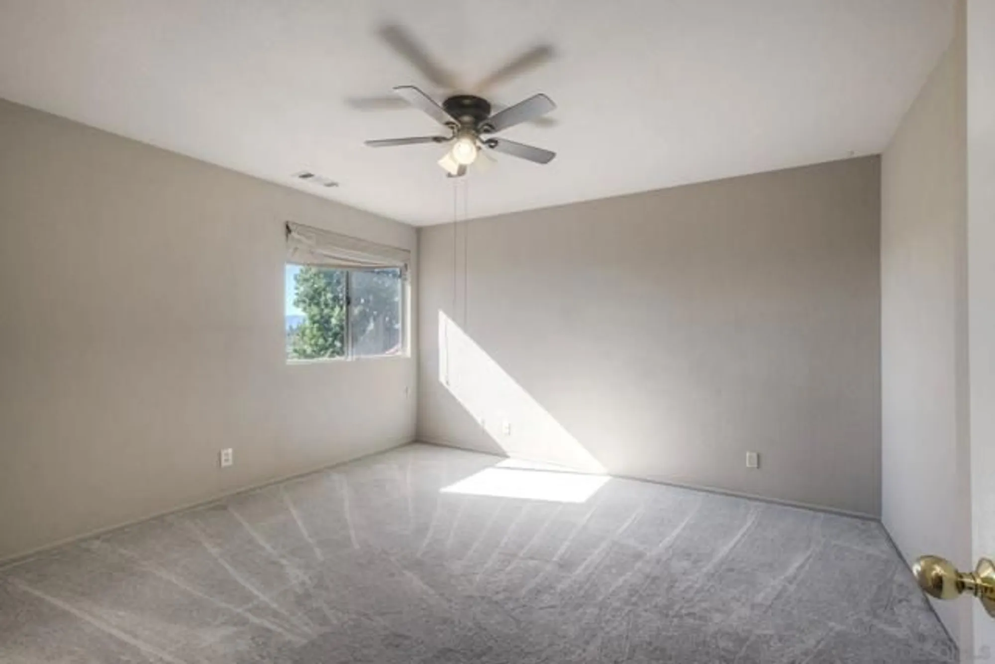 Property Slideshow image 19 of 42 | 1089 ridge heights dr, Fallbrook, CA, 92028
