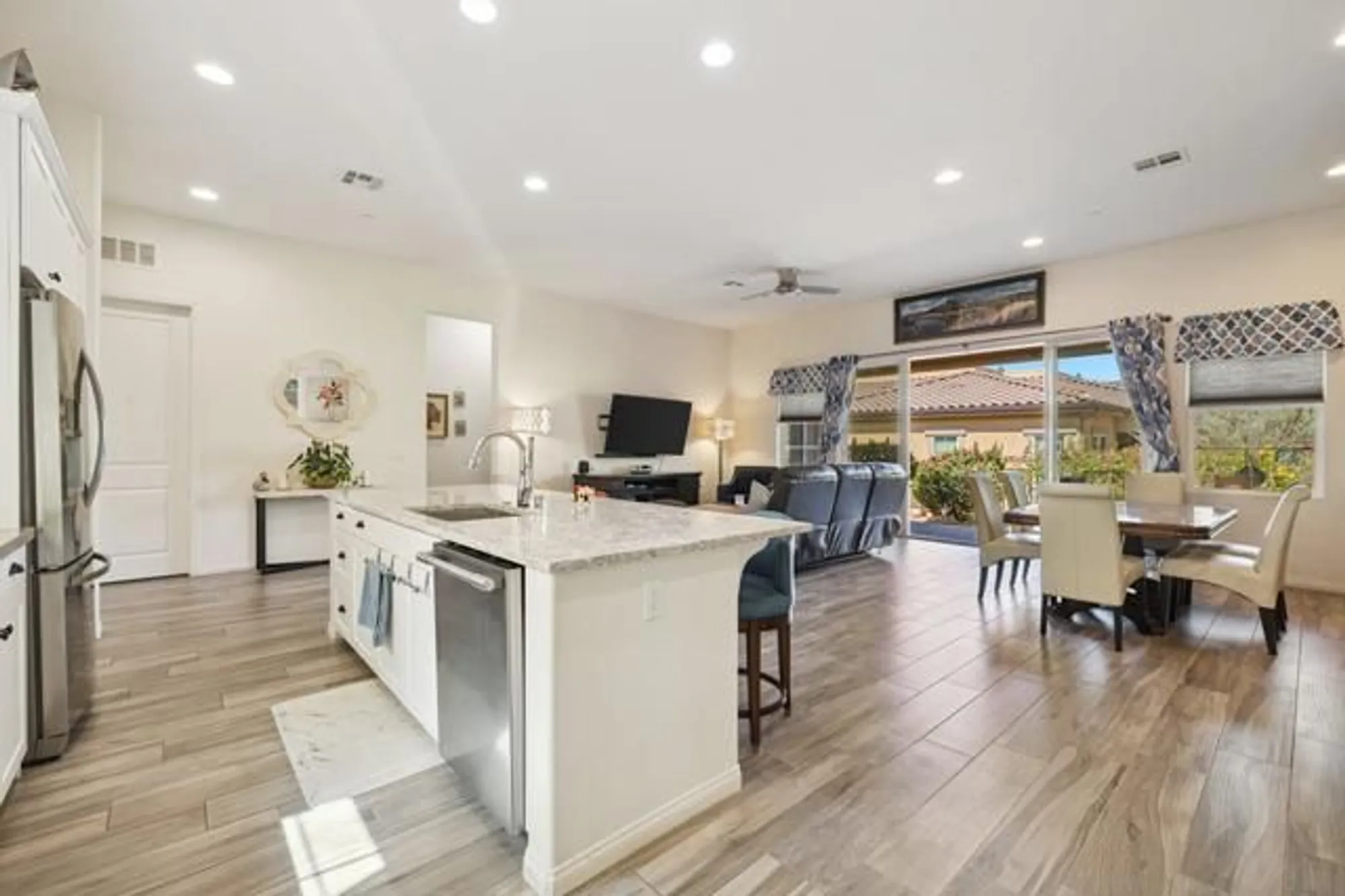 Property Slideshow image 10 of 43 | 4017 via fragante 3, Palm Desert, CA, 92260