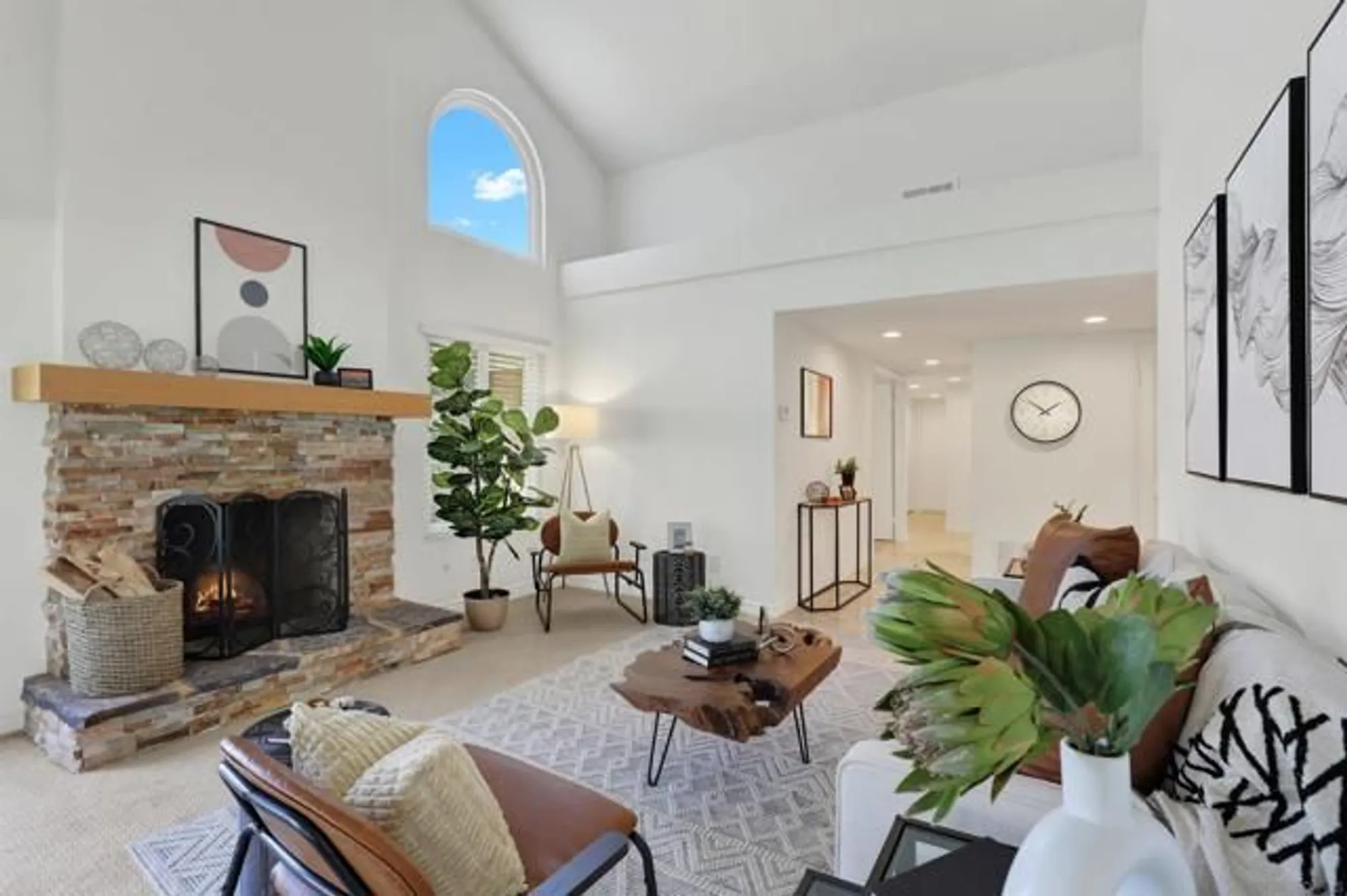 Property Slideshow image 12 of 50 | 17620 plaza ascope, San Diego, CA, 92128