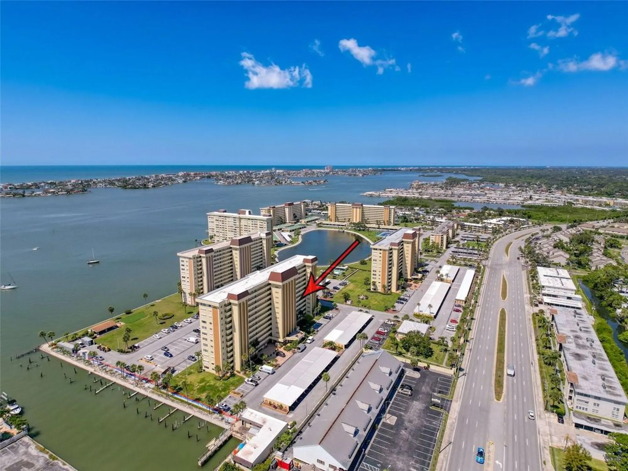 Property Slideshow image 31 of 32 | 4550 cove cir apt 507, St Petersburg, FL, 33708