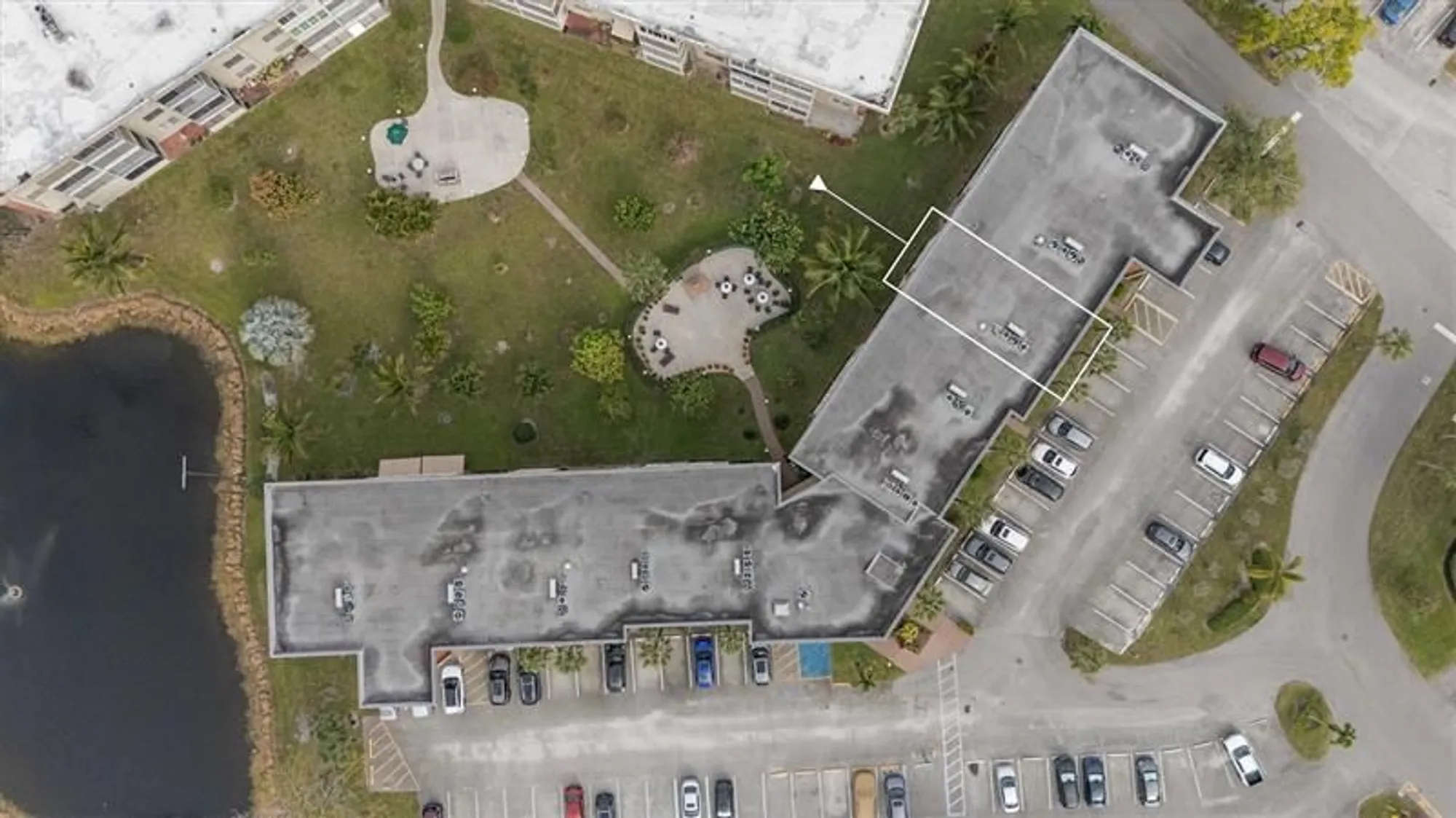 Property Slideshow image 32 of 46 | 3051 nw 46th ave 408, Lauderdale Lakes, FL, 33313