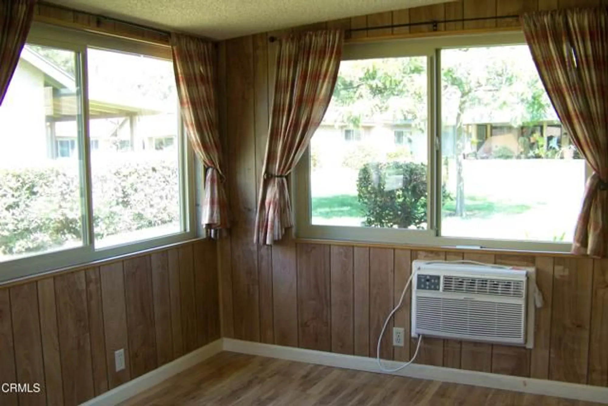 Property Slideshow image 27 of 28 | 37203 village 37, Camarillo, CA, 93012