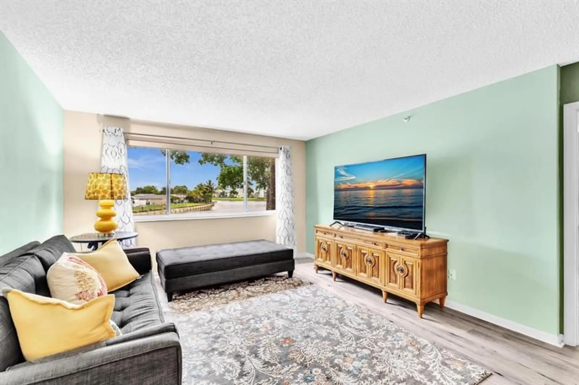 Property Slideshow image 19 of 65 | 9587 weldon cir b211, Tamarac, FL, 33321