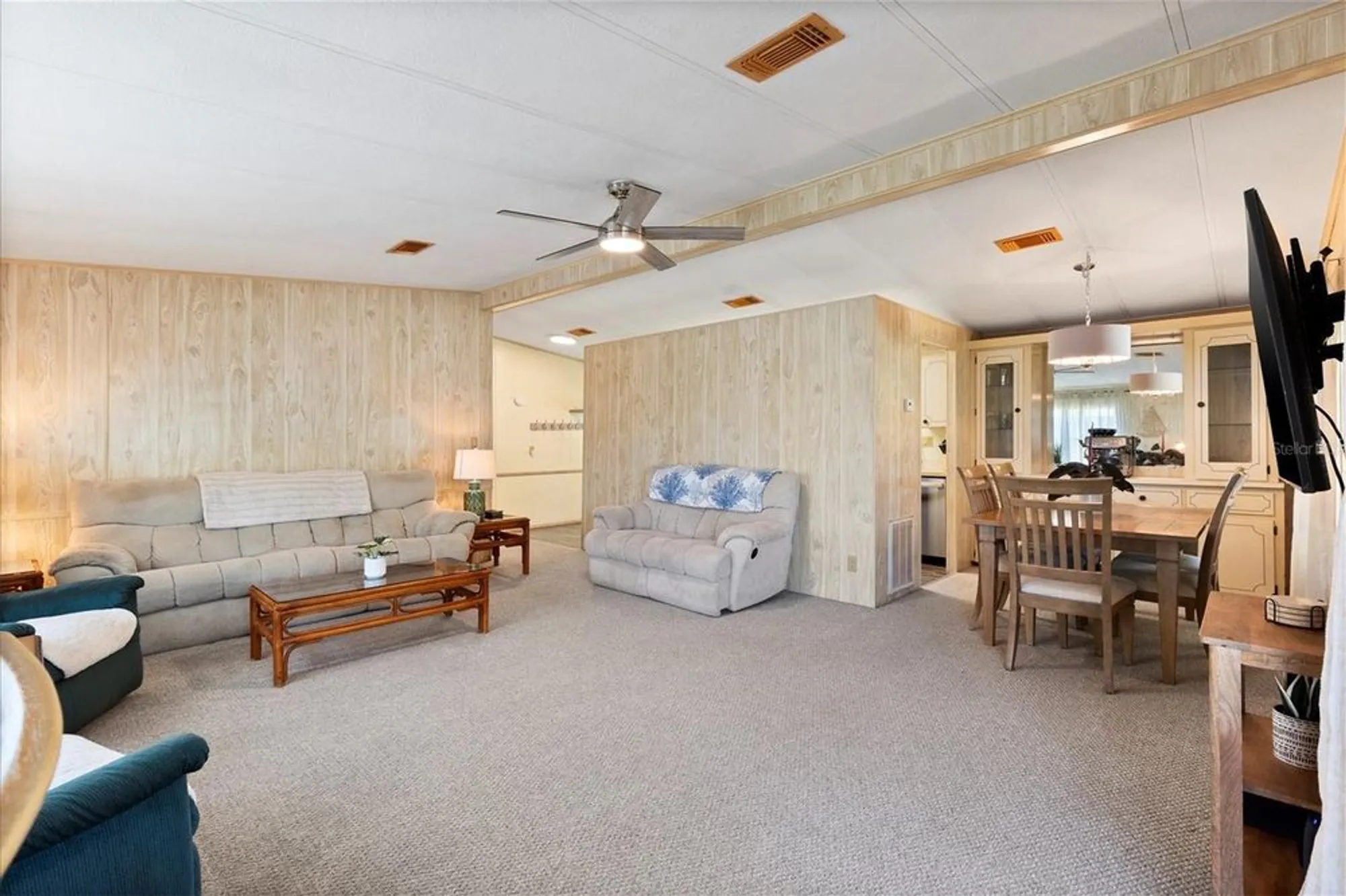 Property Slideshow image 9 of 30 | 104 winterberry ave, Wildwood, FL, 34785