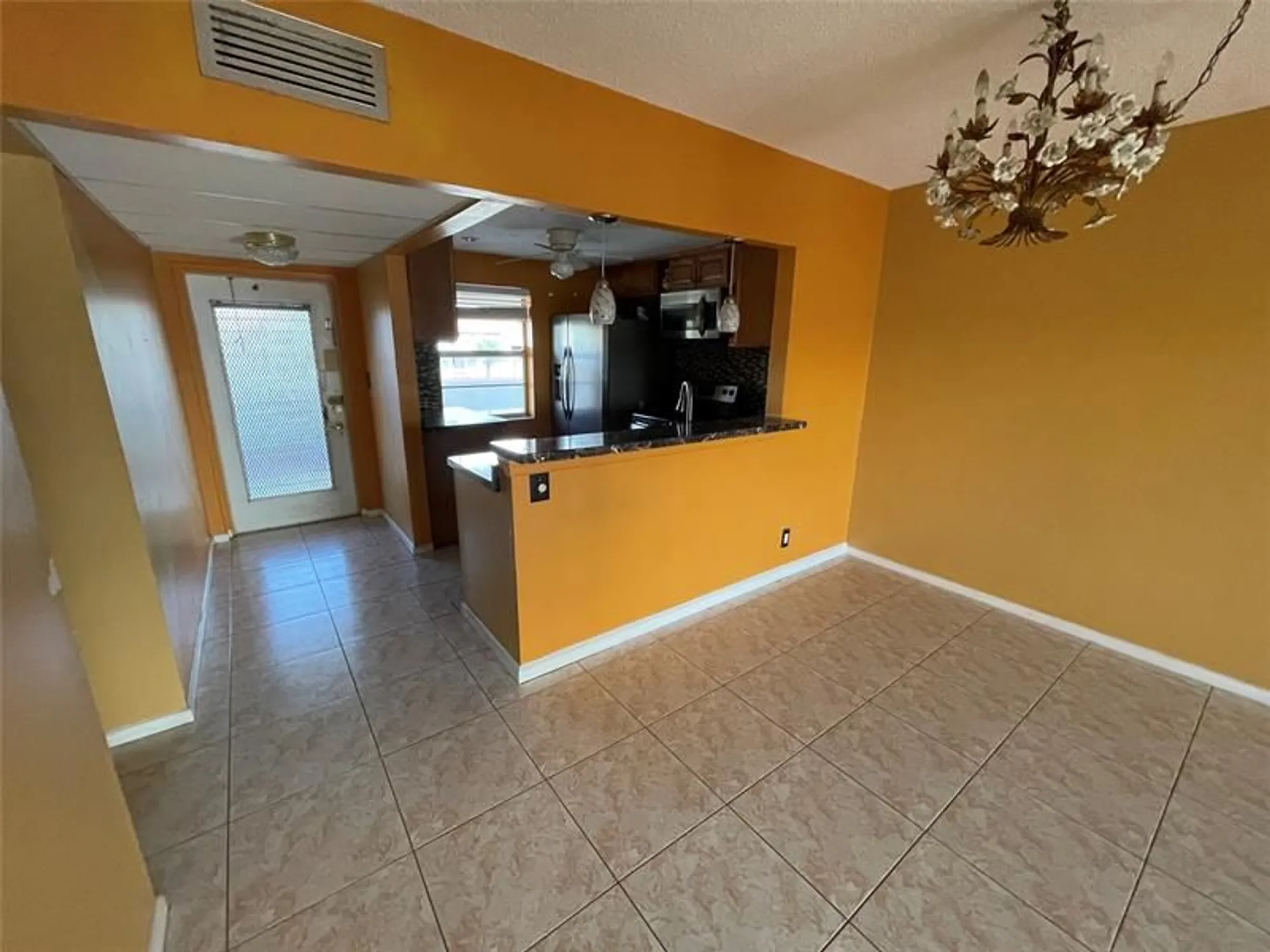 Property Slideshow image 25 of 47 | 1025 country club dr apt 407, Margate, FL, 33063