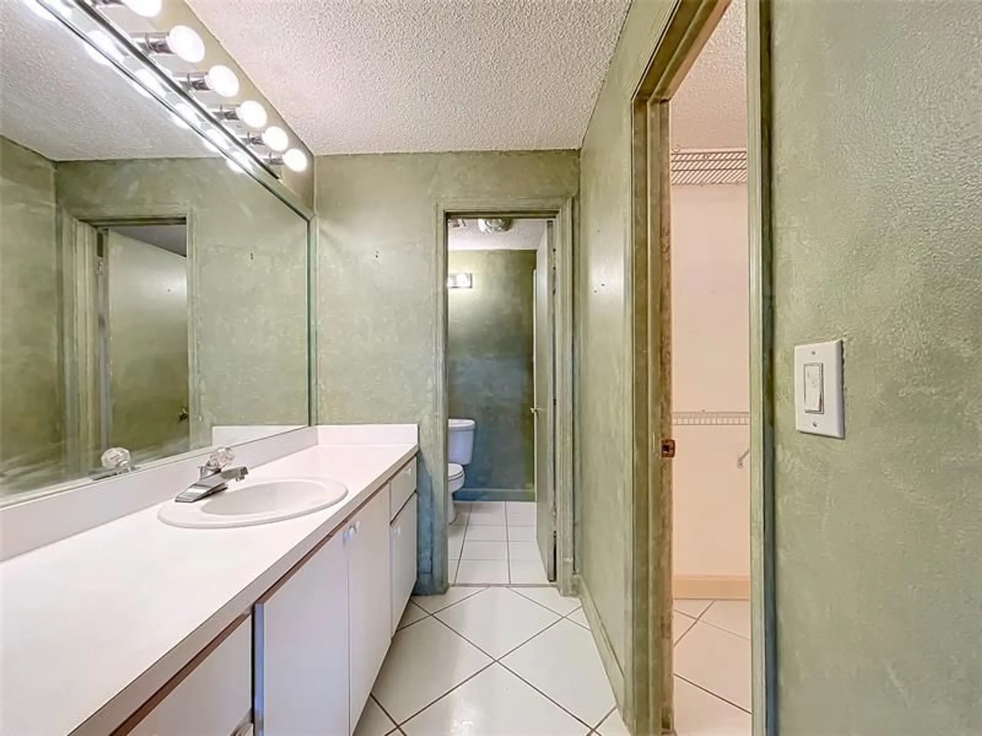 Property Slideshow image 34 of 83 | 1035 nw 88th ave c89, Plantation, FL, 33322