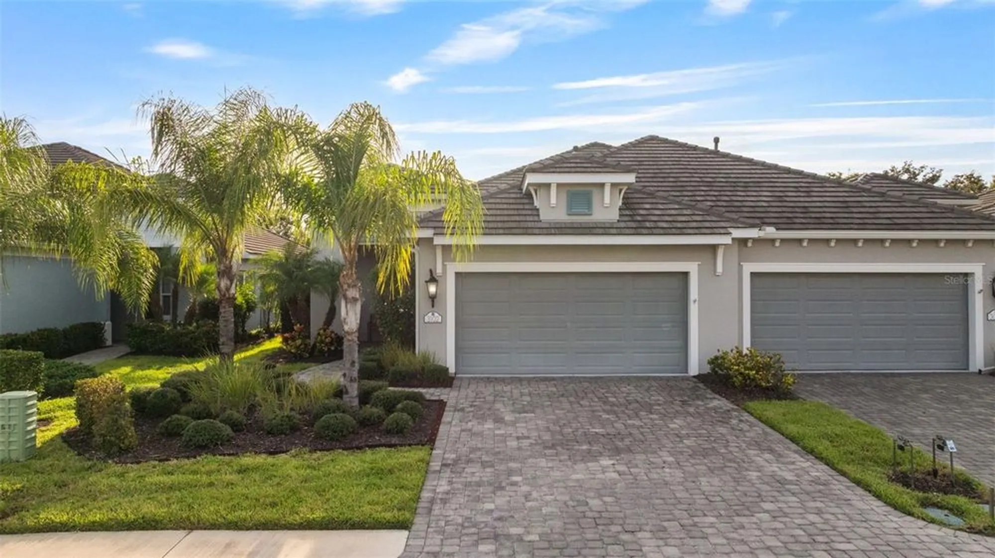 Property Slideshow image 1 of 54 | 3102 sky blue cv, Bradenton, FL, 34211