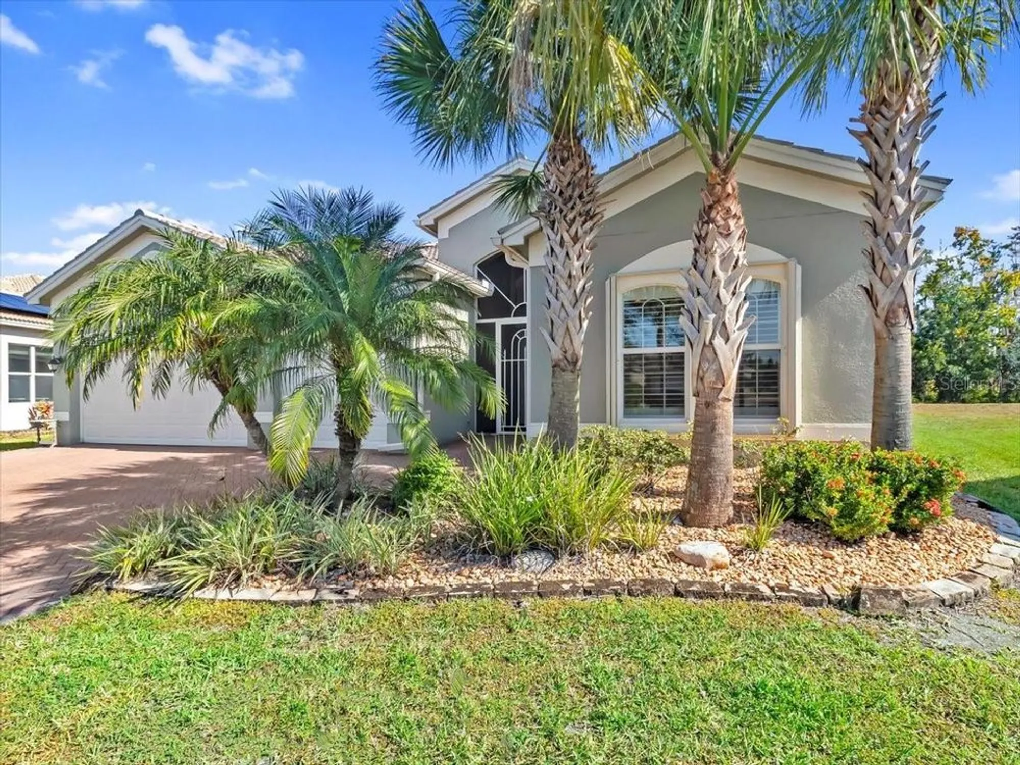 Property Slideshow image 7 of 76 | 16308 garnet glen pl, Wimauma, FL, 33598