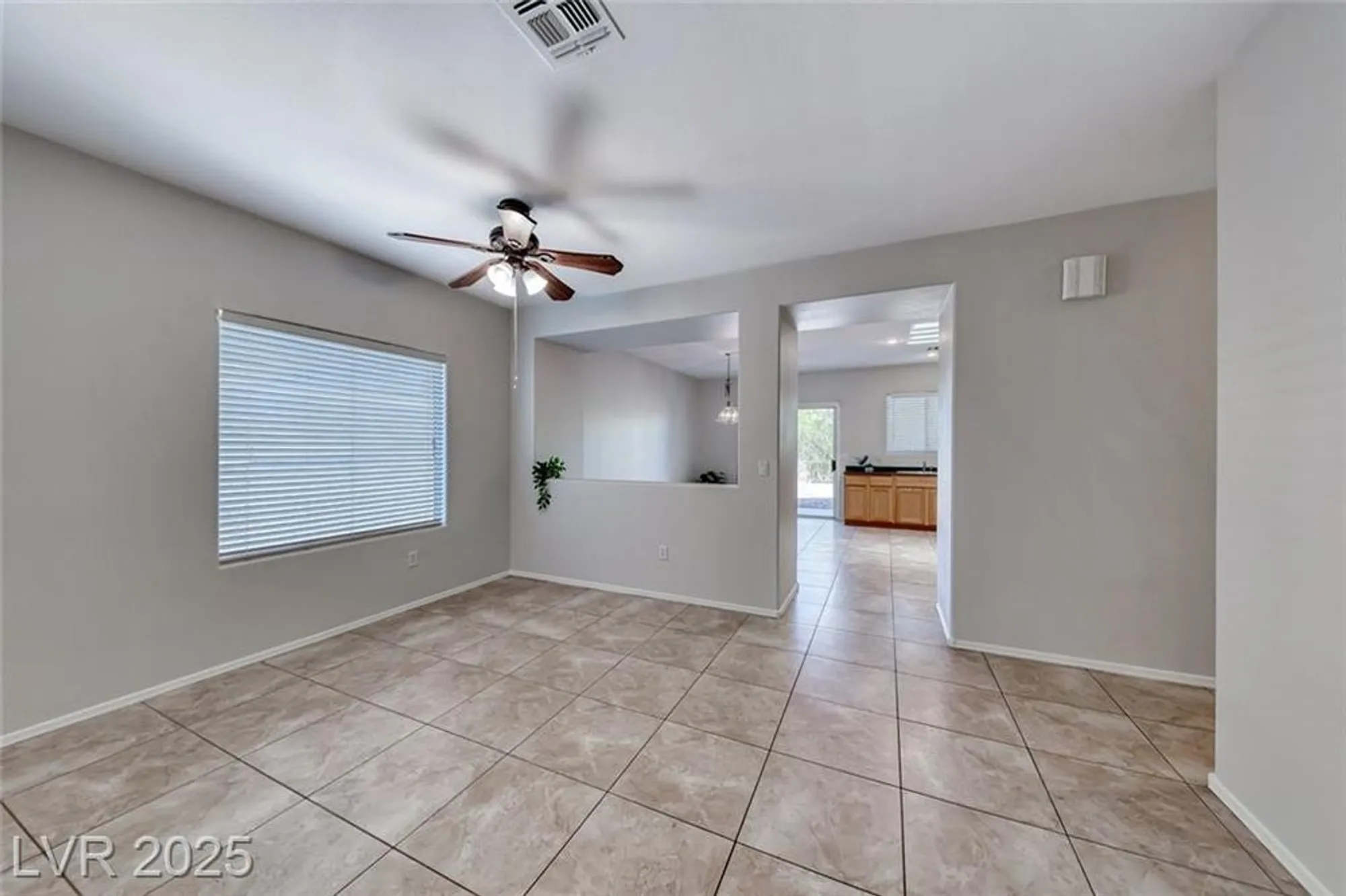 Property Slideshow image 8 of 50 | 2343 schaeffer hills dr, Henderson, NV, 89052