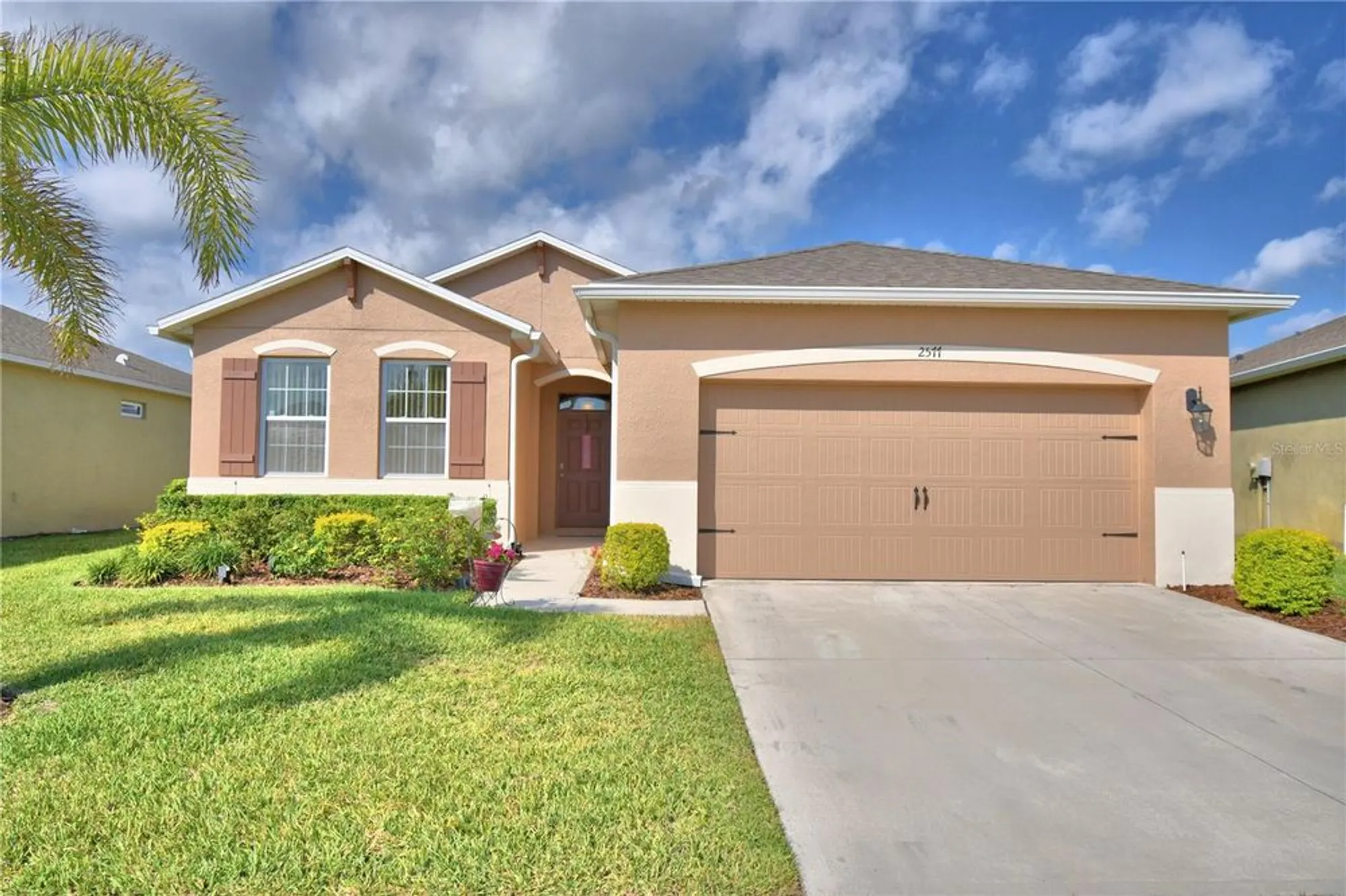 Property Slideshow image 1 of 55 | 2577 canyon crest dr, Lakeland, FL, 33811