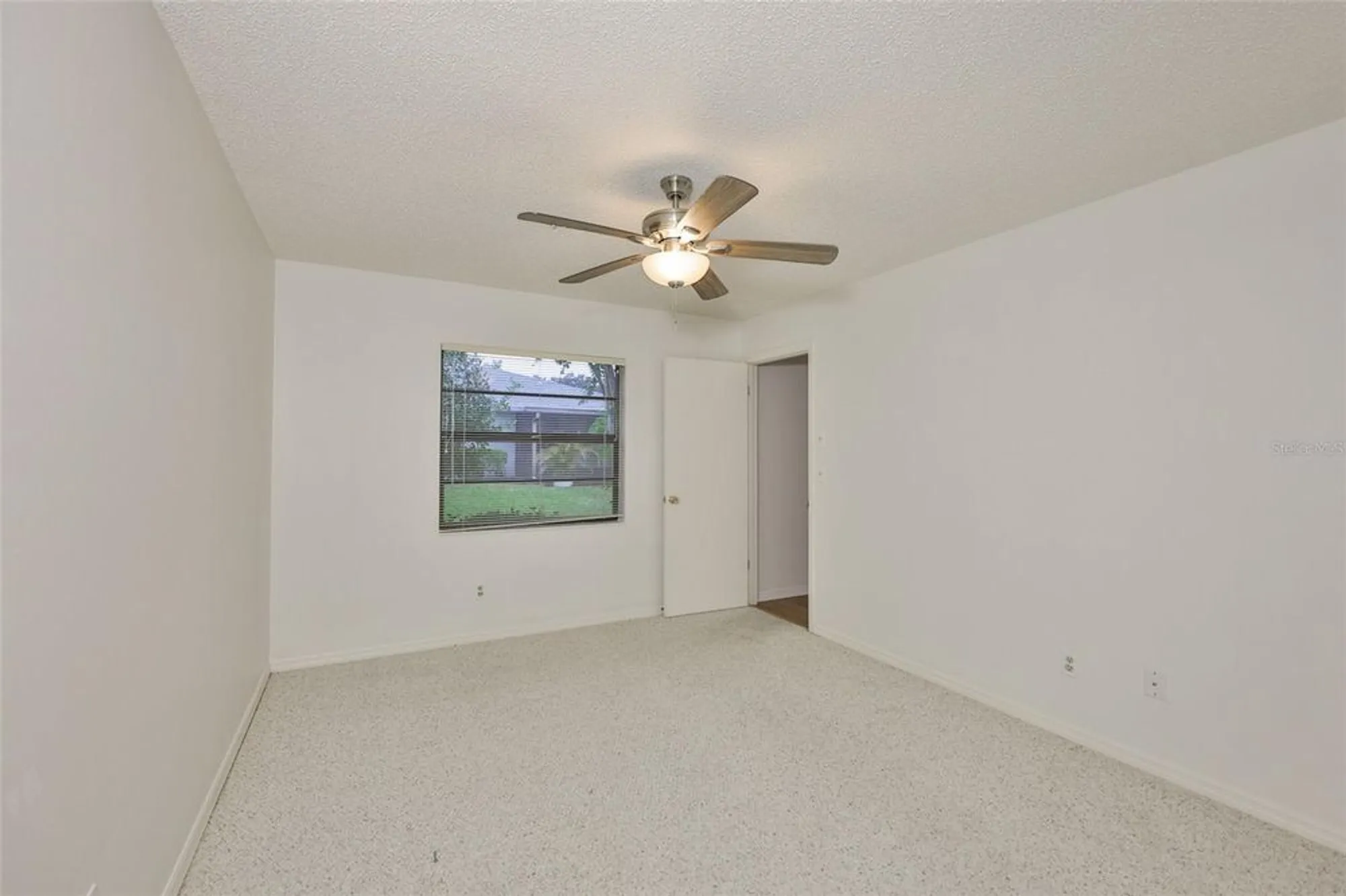 Property Slideshow image 17 of 87 | 2122 hereford dr # 511, Sun City Center, FL, 33573