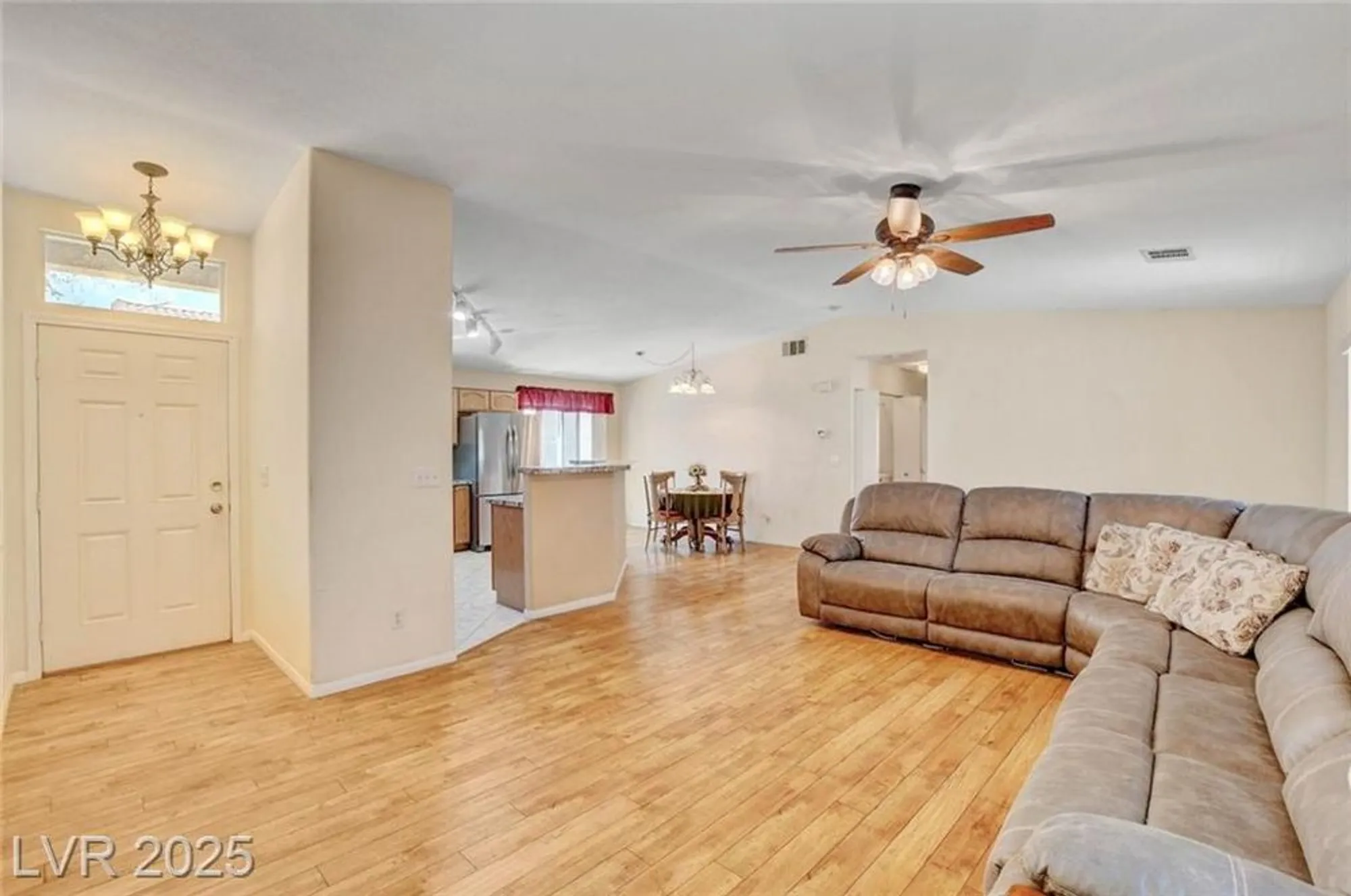 Property Slideshow image 5 of 56 | 5043 mascaro dr, Las Vegas, NV, 89122