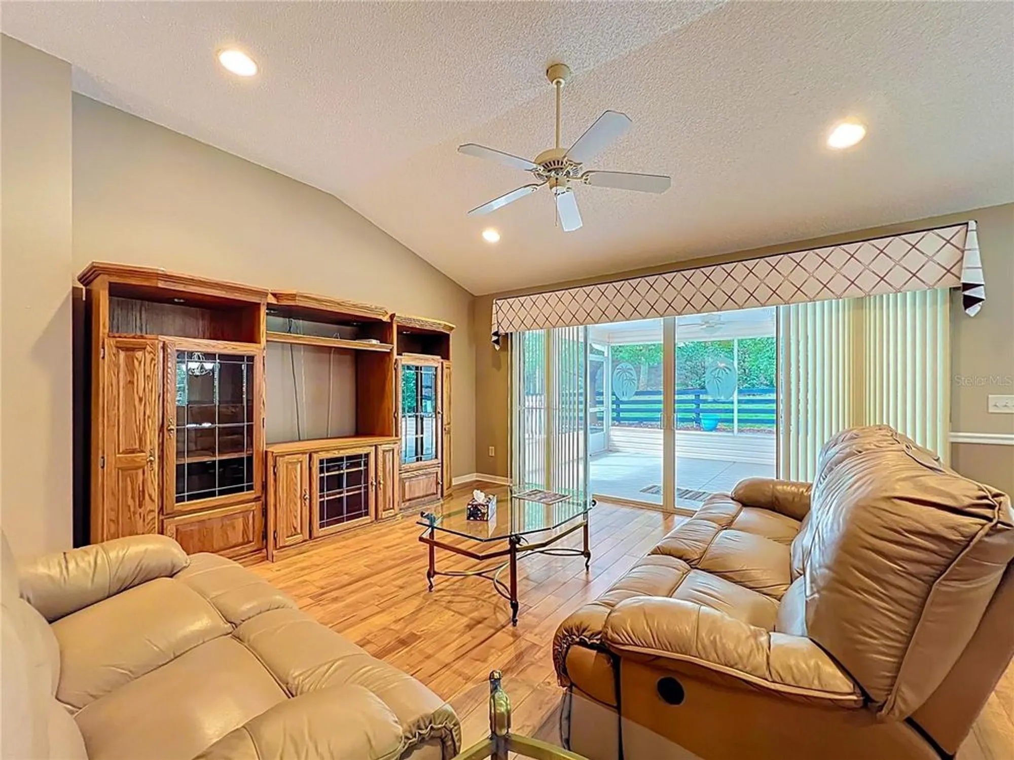 Property Slideshow image 9 of 64 | 16946 se 93rd cuthbert cir, The Villages, FL, 32162