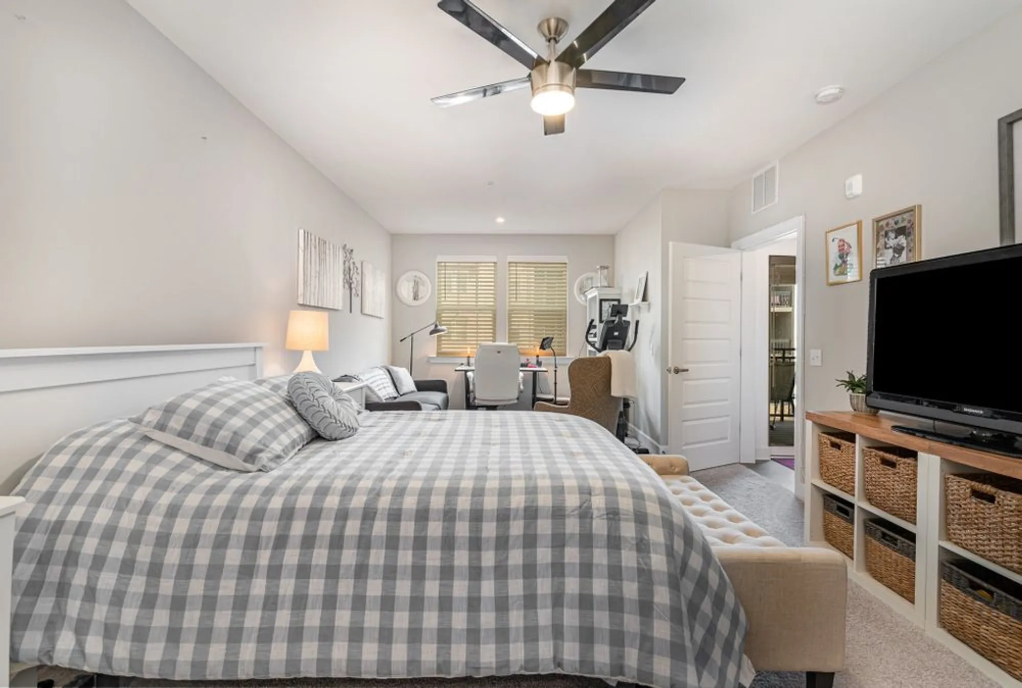 Property Slideshow image 13 of 25 | 141 saundersville rd apt 1308, Hendersonville, TN, 37075