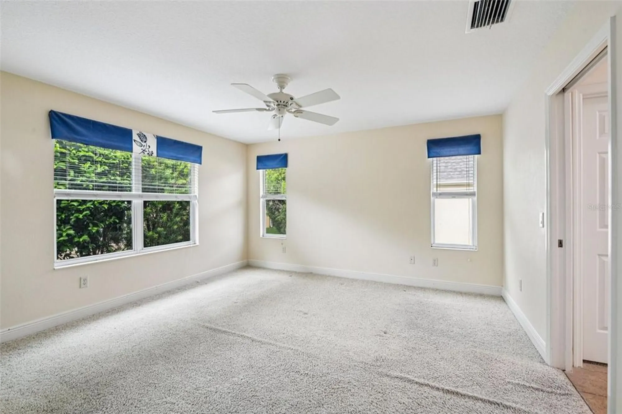 Property Slideshow image 19 of 55 | 1722 bugle ter, The Villages, FL, 32162