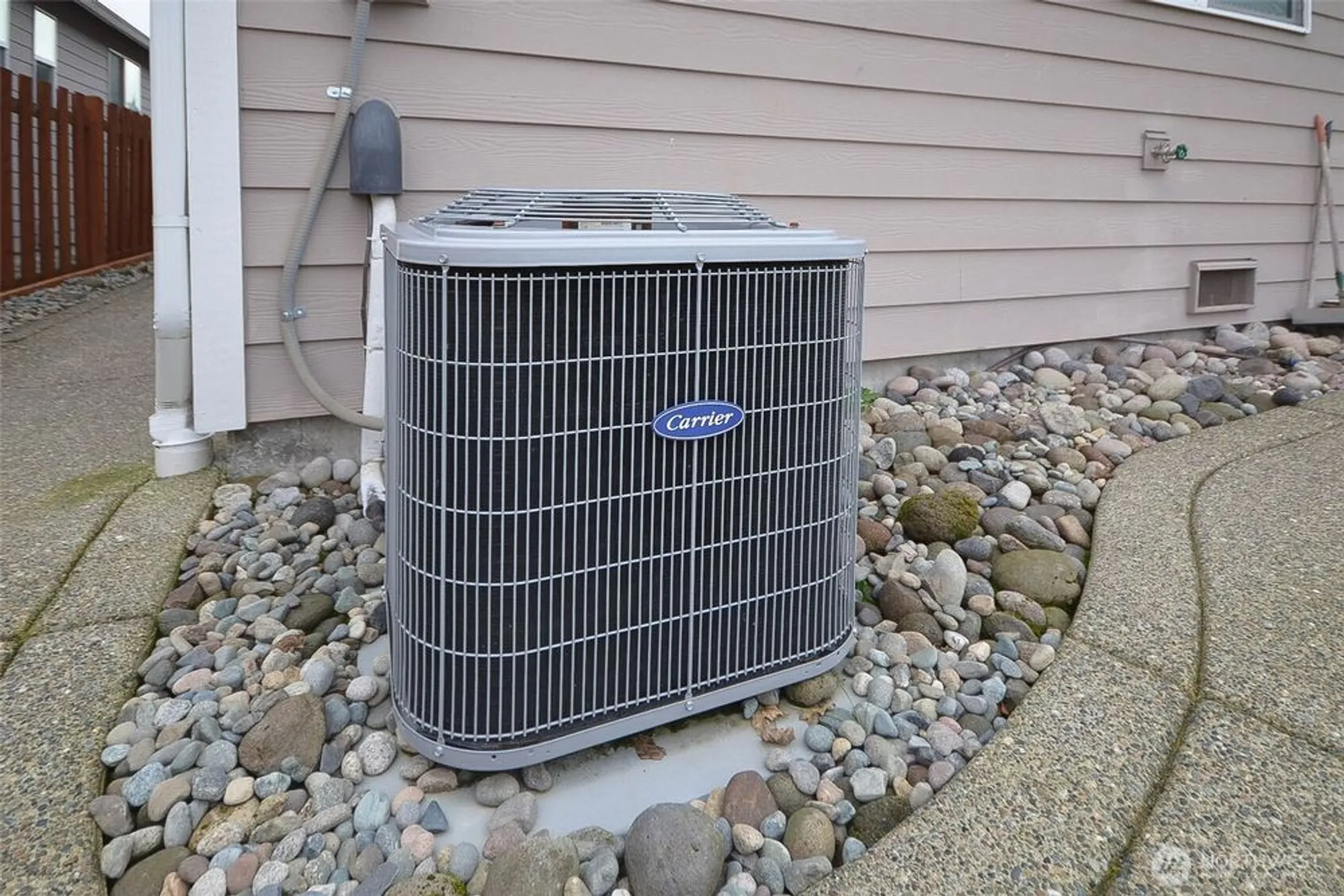 Property Slideshow image 32 of 40 | 3310 okanogan ct, Lacey, WA, 98513