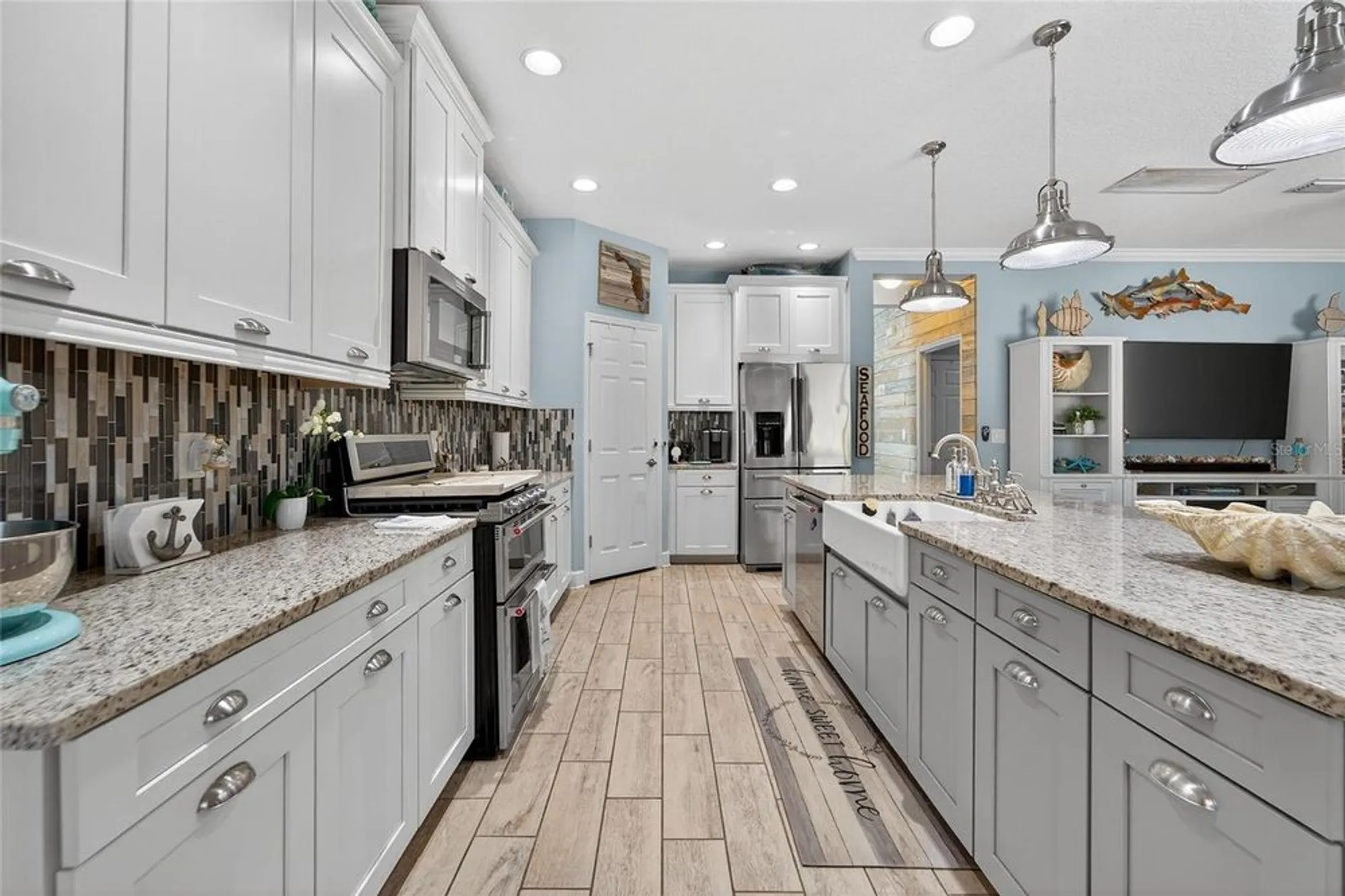 Property Slideshow image 21 of 82 | 5227 admiral pointe dr, Apollo Beach, FL, 33572