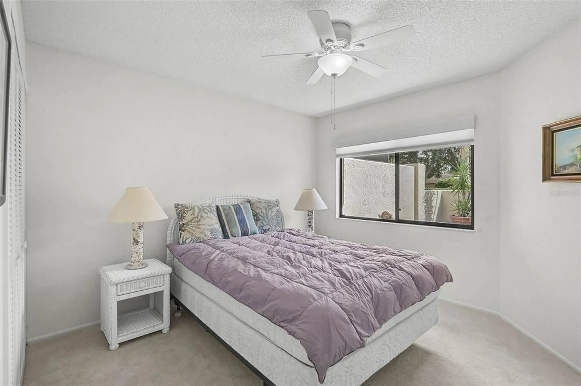 Property Slideshow image 17 of 31 | 5633 avista dr, Sarasota, FL, 34243