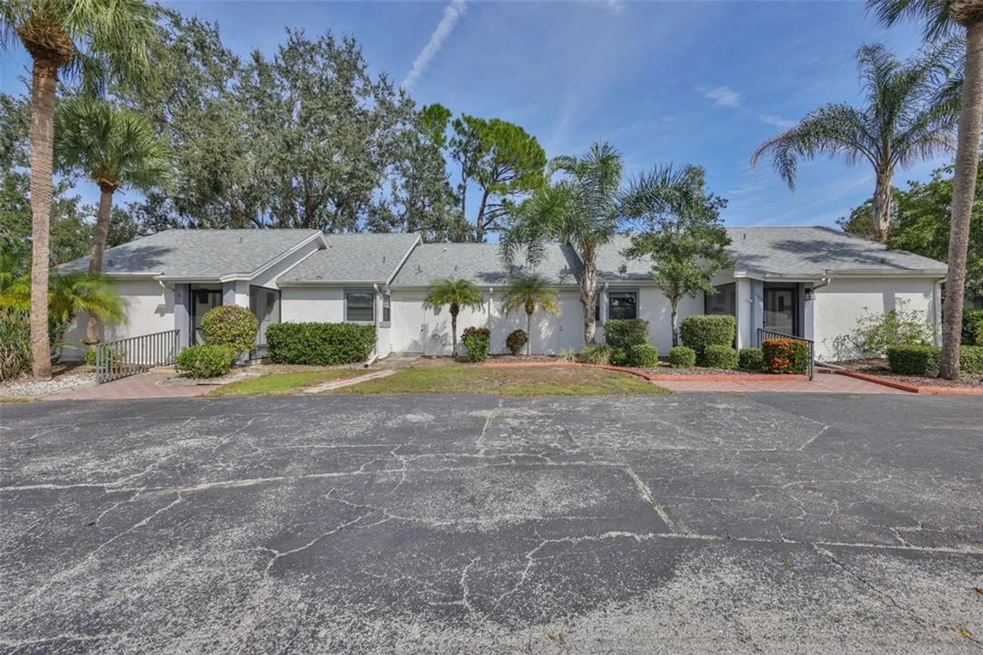 Property Slideshow image 36 of 46 | 1305 spry ct, Sun City Center, FL, 33573