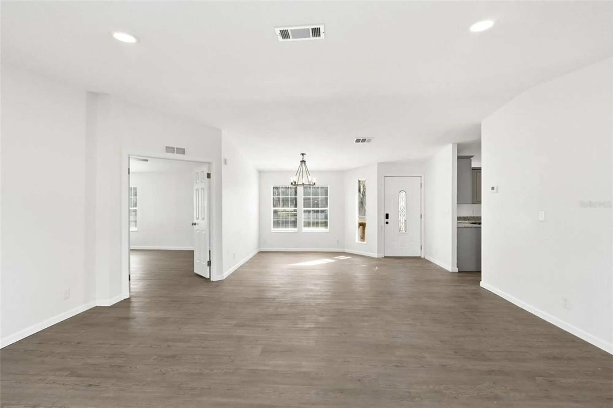 Property Slideshow image 21 of 38 | 5180 lexington cir, Wildwood, FL, 34785
