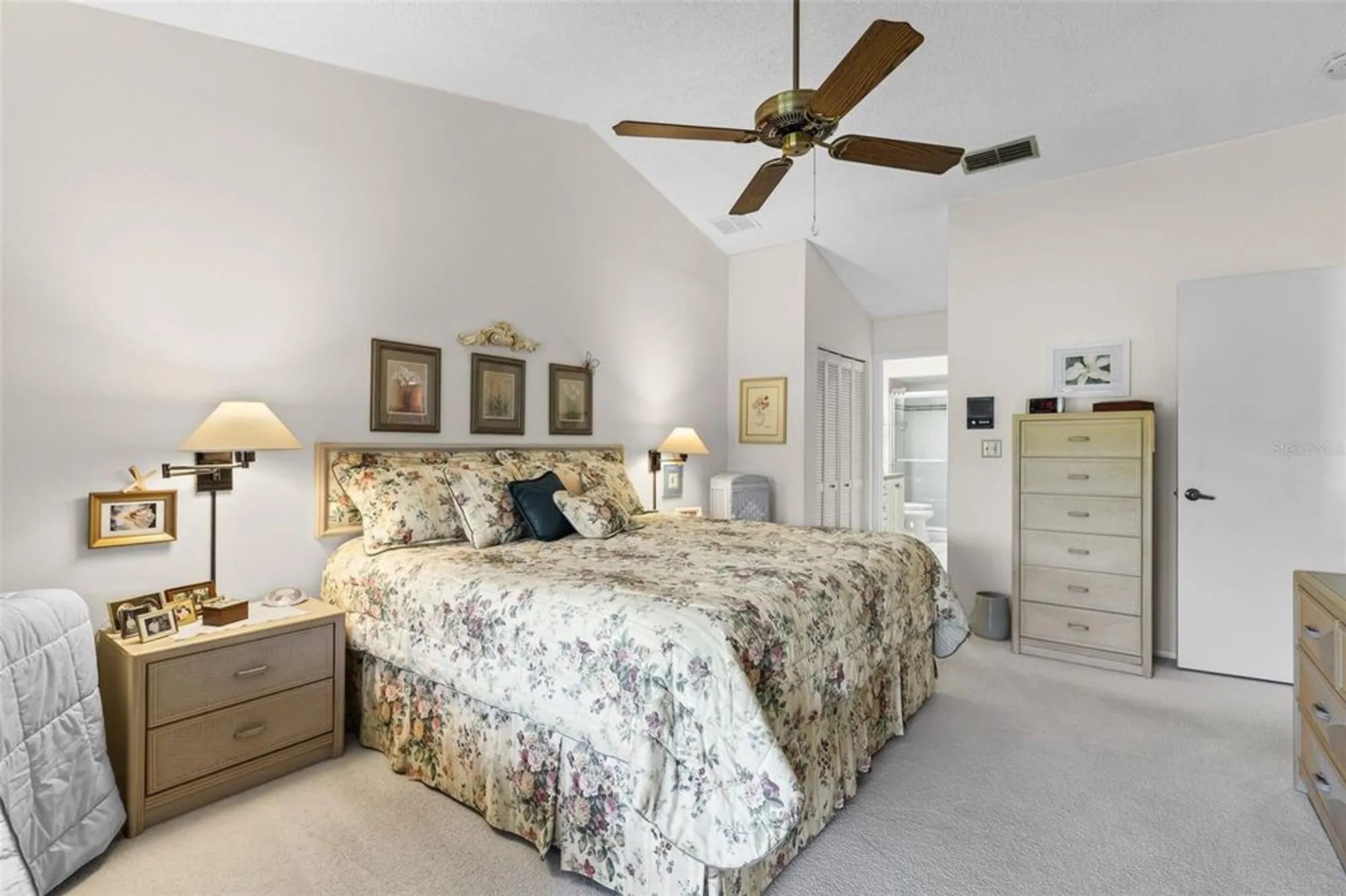 Property Slideshow image 22 of 61 | 6089 clubside dr # 00, Sarasota, FL, 34243