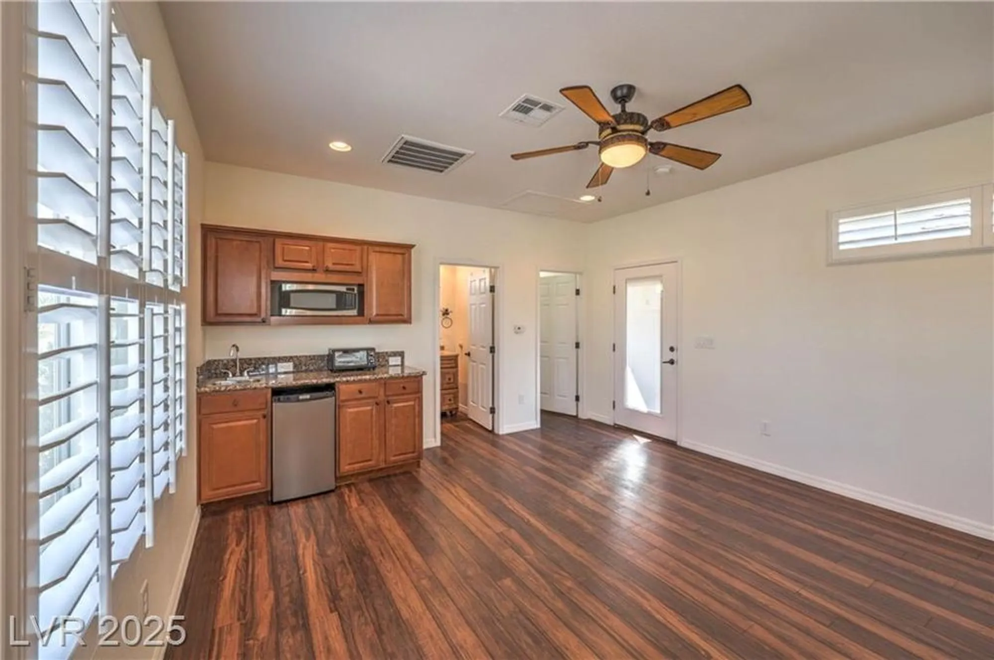 Property Slideshow image 8 of 52 | 1717 warrington dr, Henderson, NV, 89052