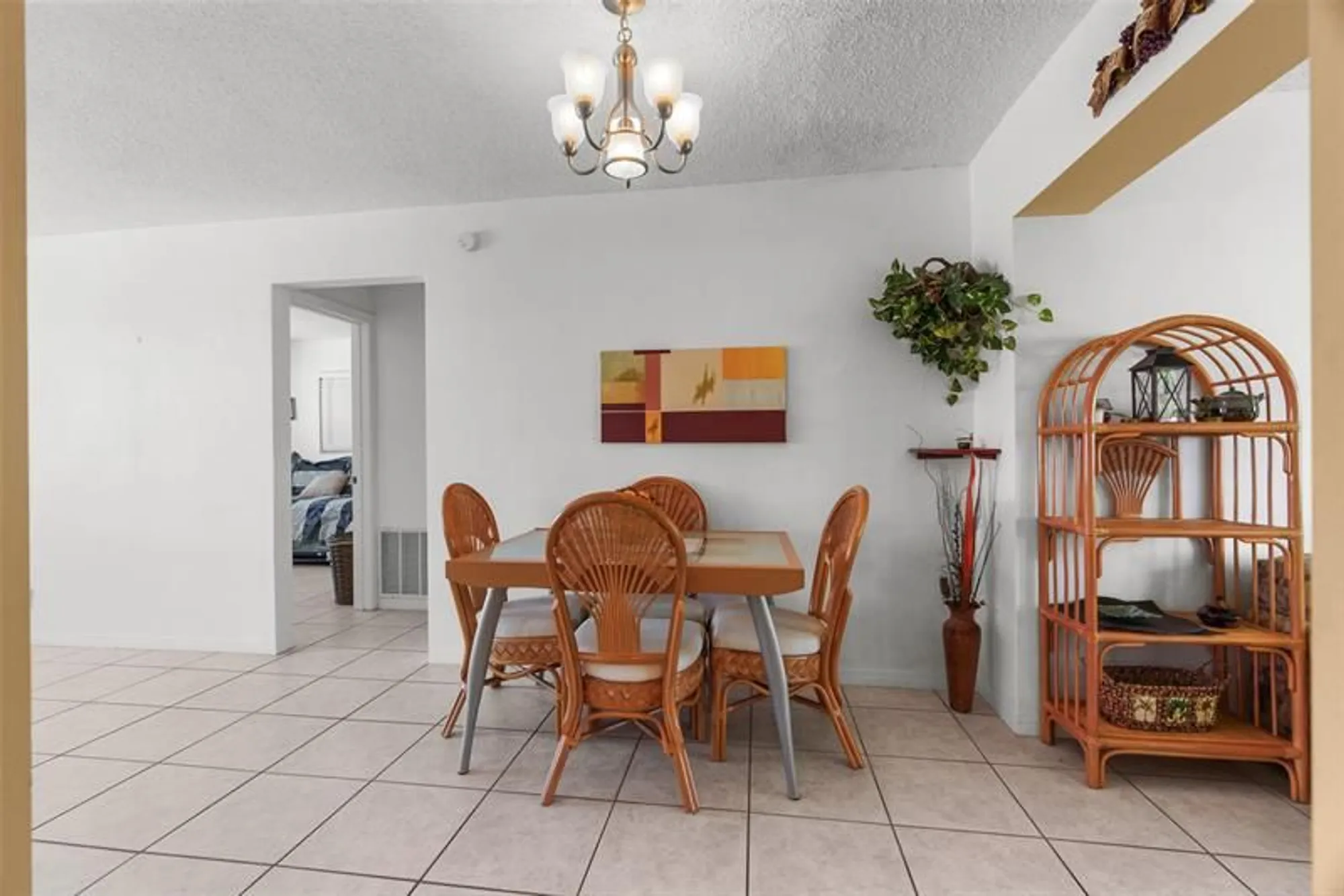 Property Slideshow image 10 of 35 | 4510 nw 49th ct, Tamarac, FL, 33319