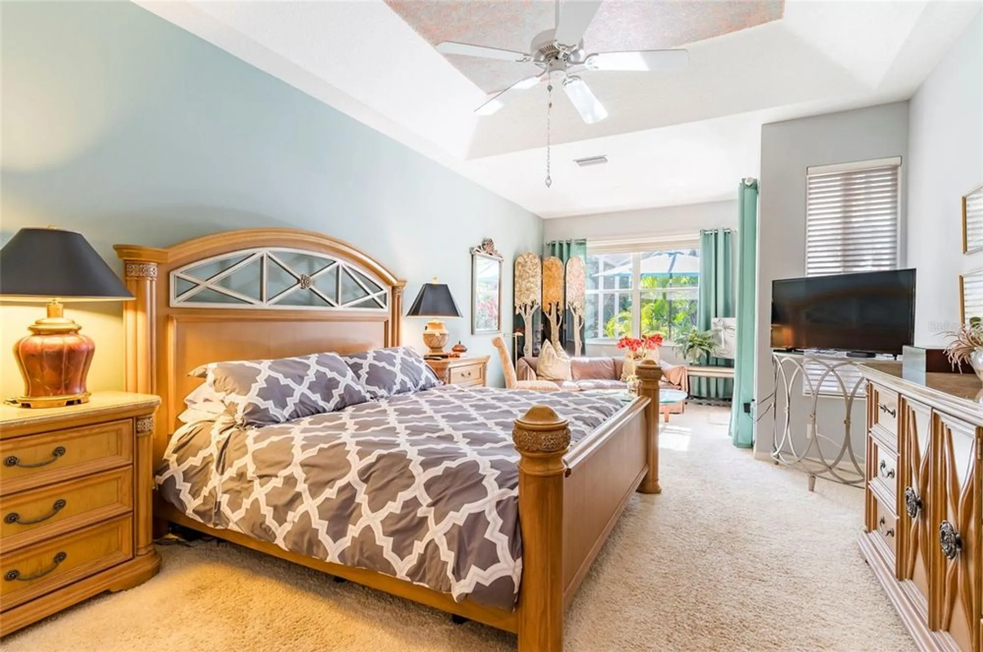 Property Slideshow image 26 of 50 | 4740 carrington cir, Sarasota, FL, 34243