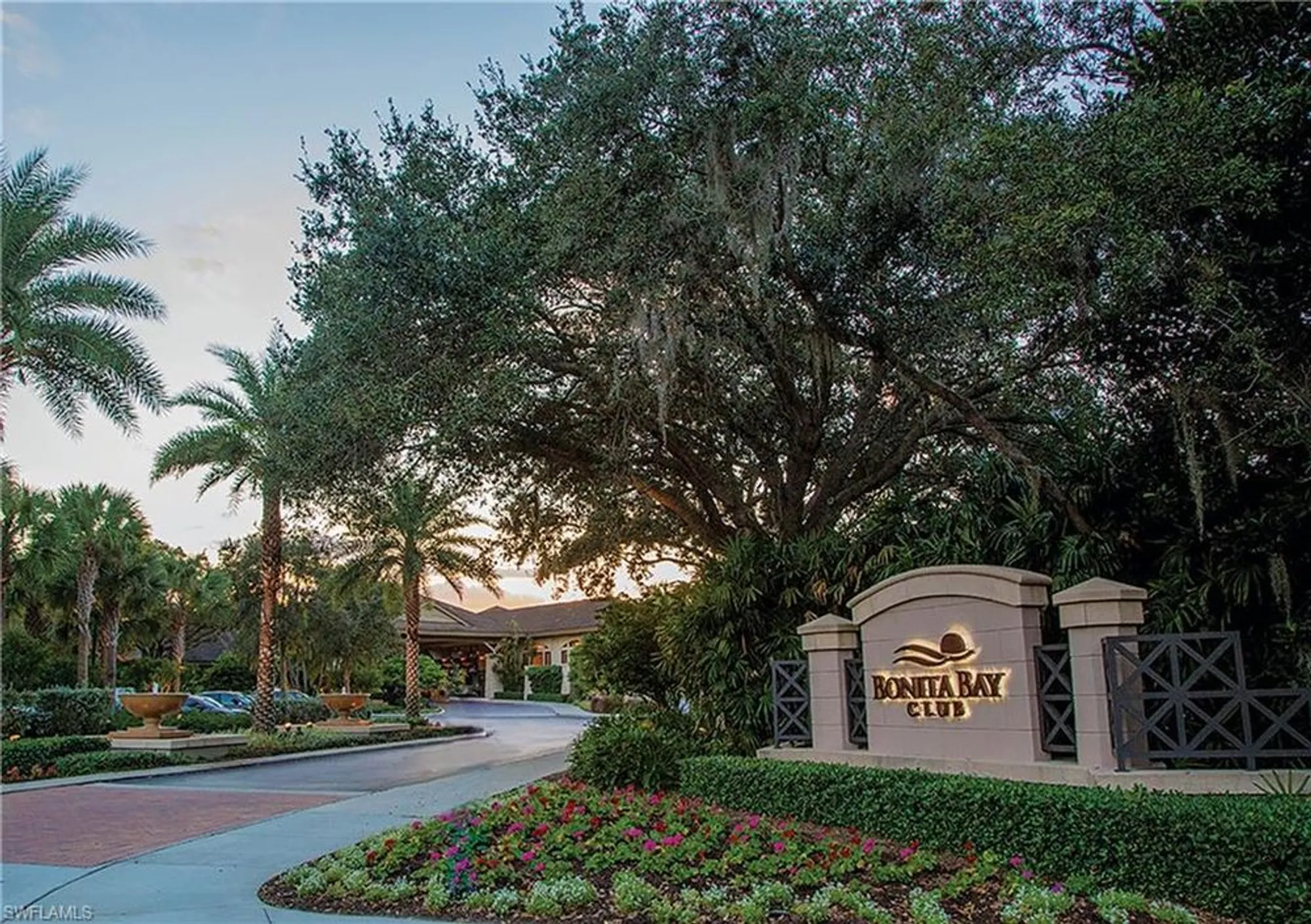 Property Slideshow image 33 of 42 | 27071 lake harbor ct 203, Bonita Springs, FL, 34134