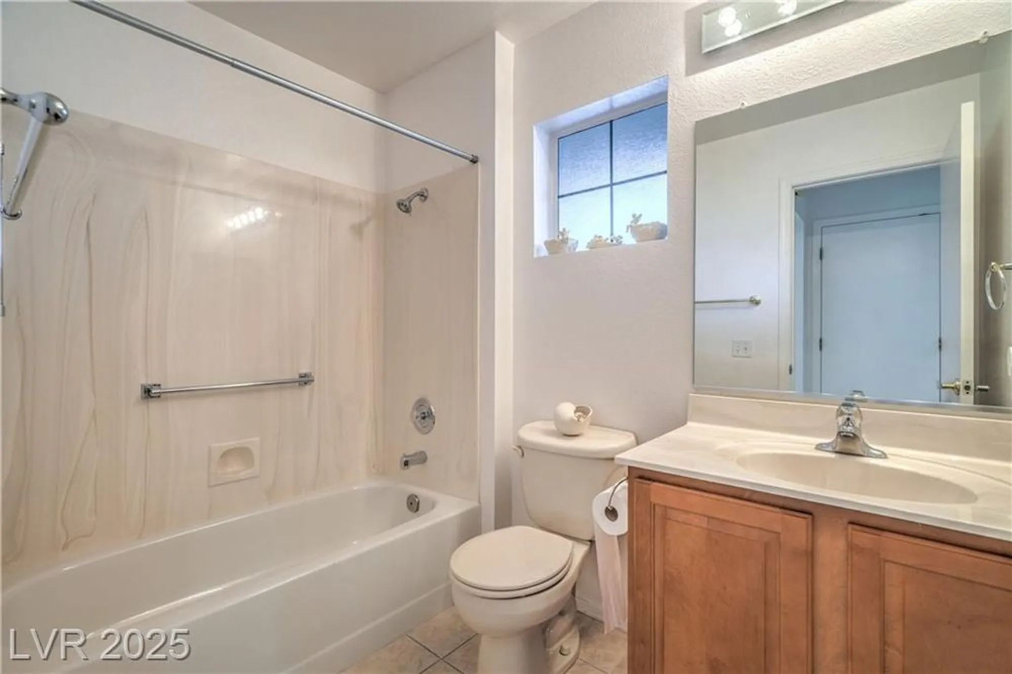 Property Slideshow image 26 of 34 | 8509 festival dr, Las Vegas, NV, 89134