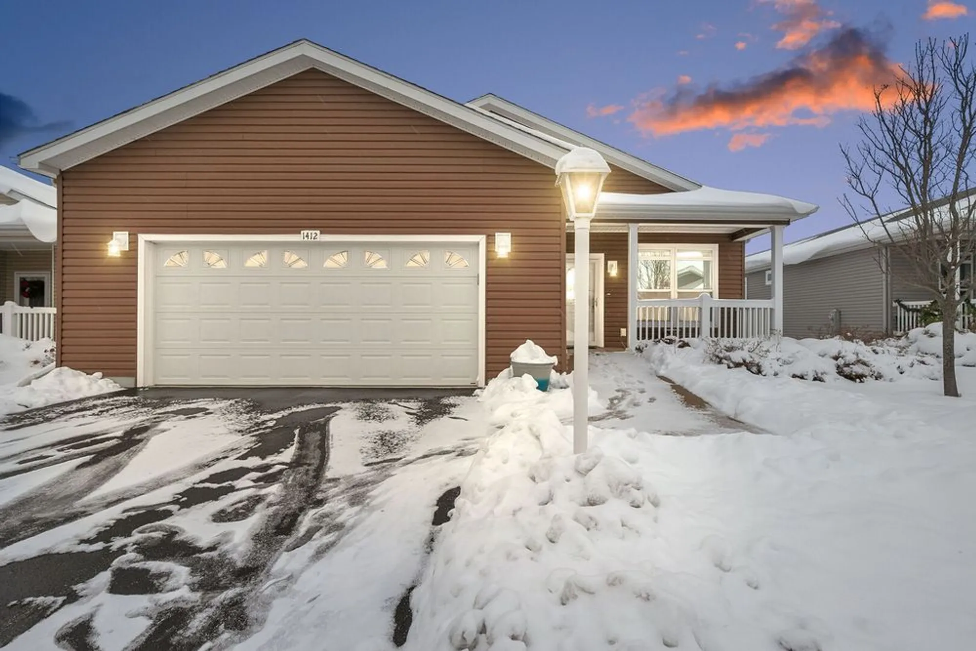 Property Slideshow image 1 of 17 | 1412 scenic vw, Grayslake, IL, 60030