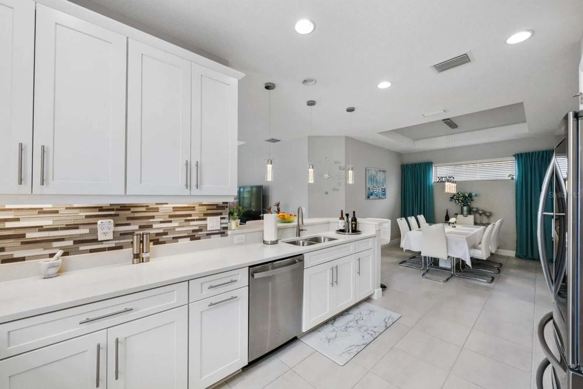 Property Slideshow image 6 of 57 | 11111 callisia dr, Odessa, FL, 33556