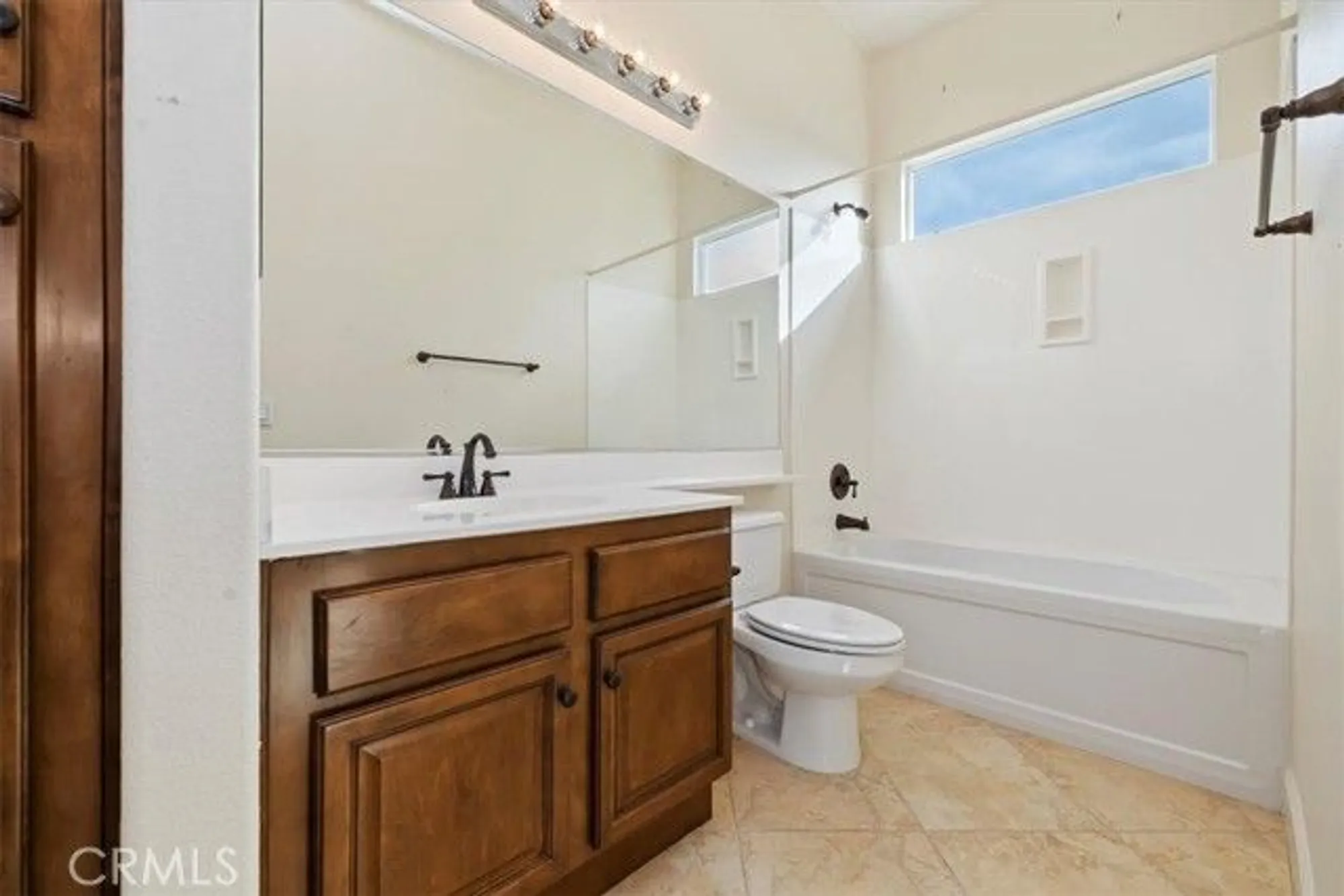 Property Slideshow image 12 of 48 | 23833 fawnskin dr, Corona, CA, 92883