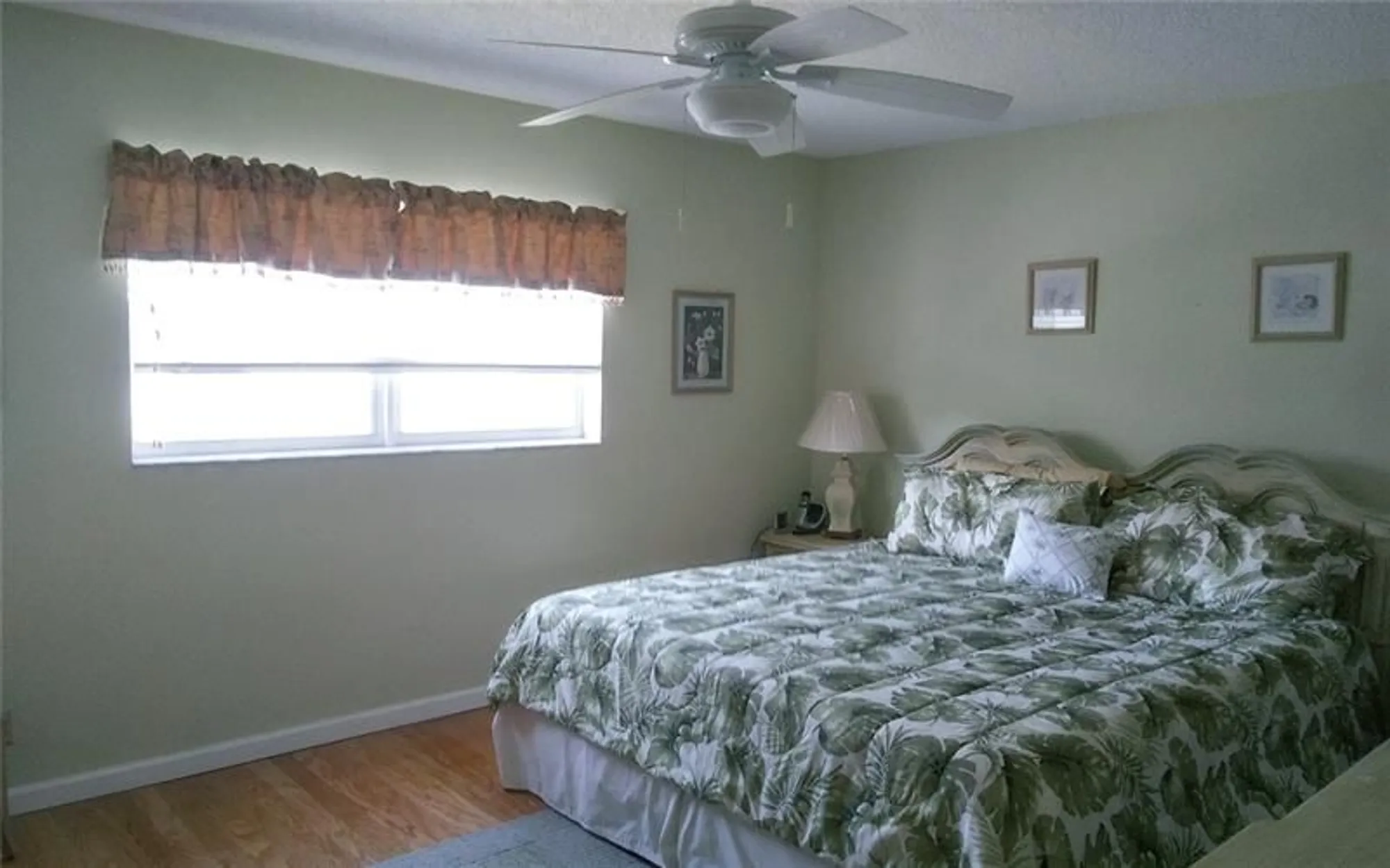 Property Slideshow image 8 of 21 | 206 se 10th st 302, Dania Beach, FL, 33004