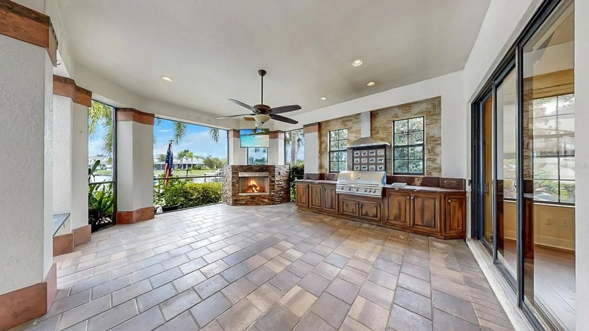 Property Slideshow image 75 of 82 | 5417 tybee island dr, Apollo Beach, FL, 33572