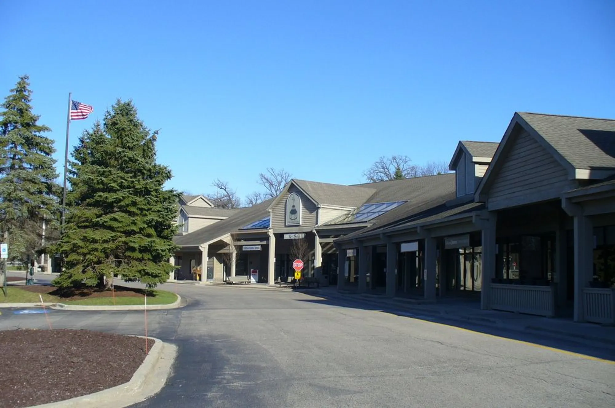 Property Slideshow image 52 of 54 | 660 old barn rd # f-24, Lake Barrington, IL, 60010