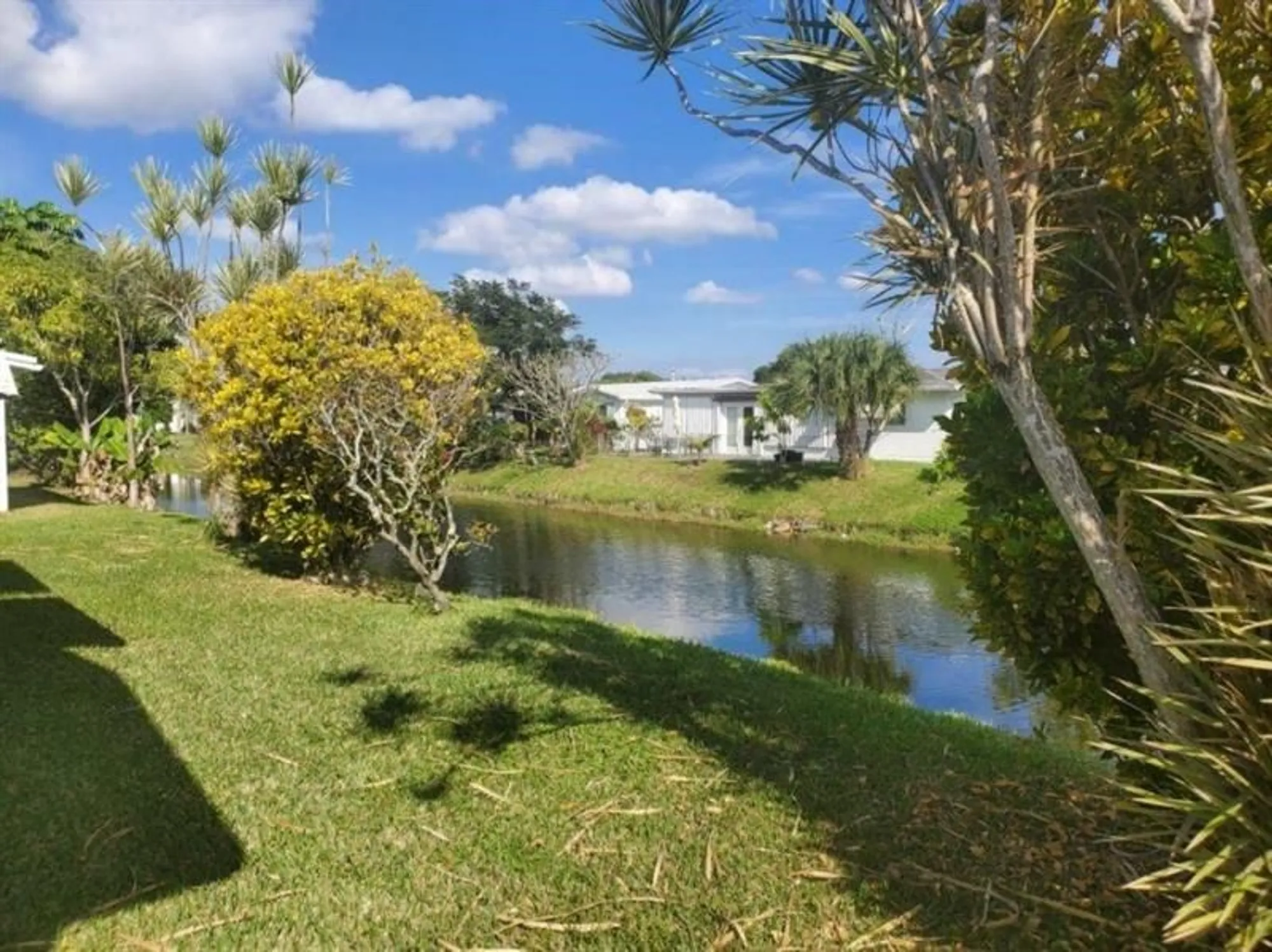 Property Slideshow image 12 of 17 | 1400 nw 67th ter, Margate, FL, 33063