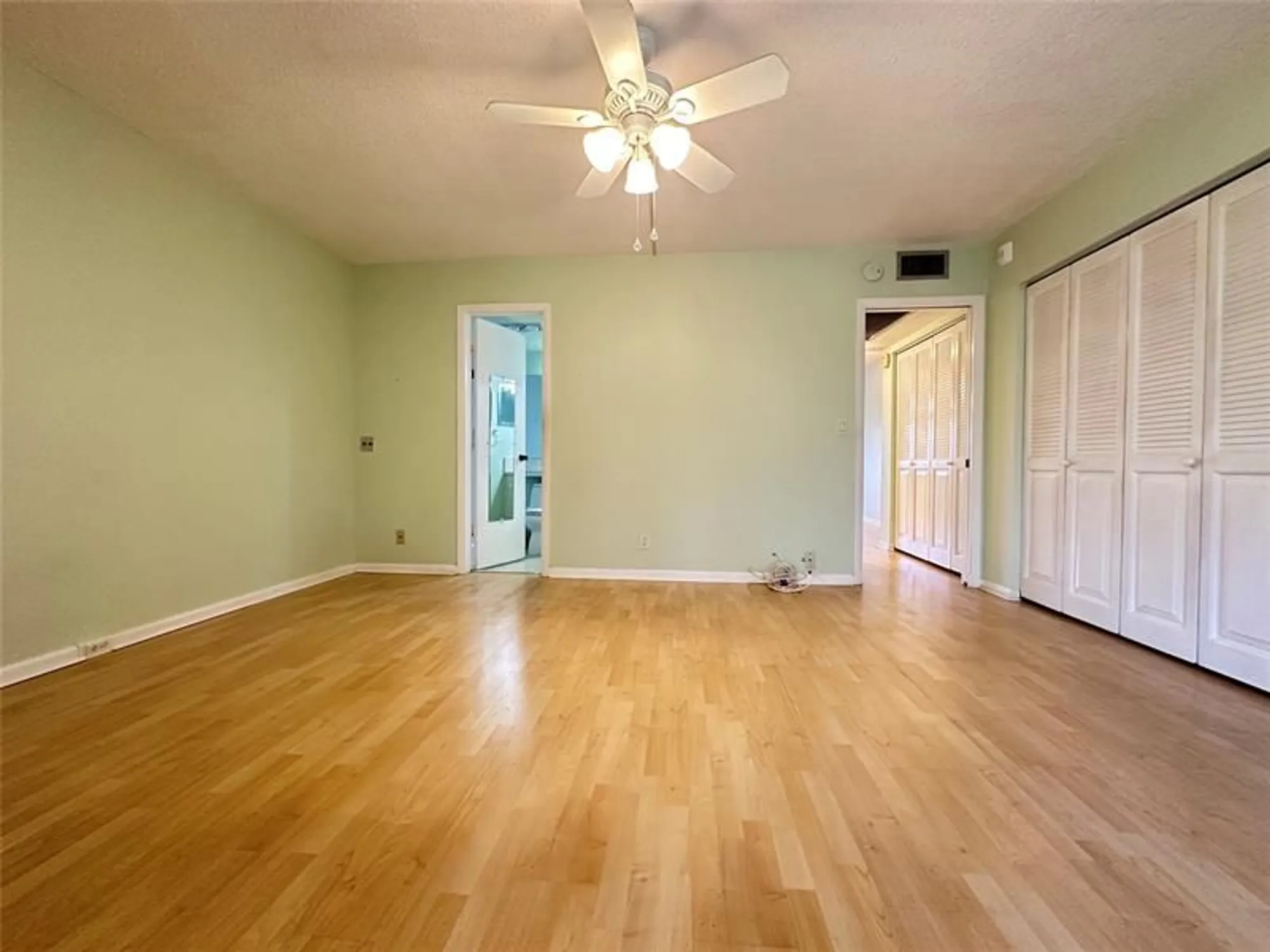 Property Slideshow image 12 of 53 | 3006 cambridge a # 3006, Deerfield Beach, FL, 33442