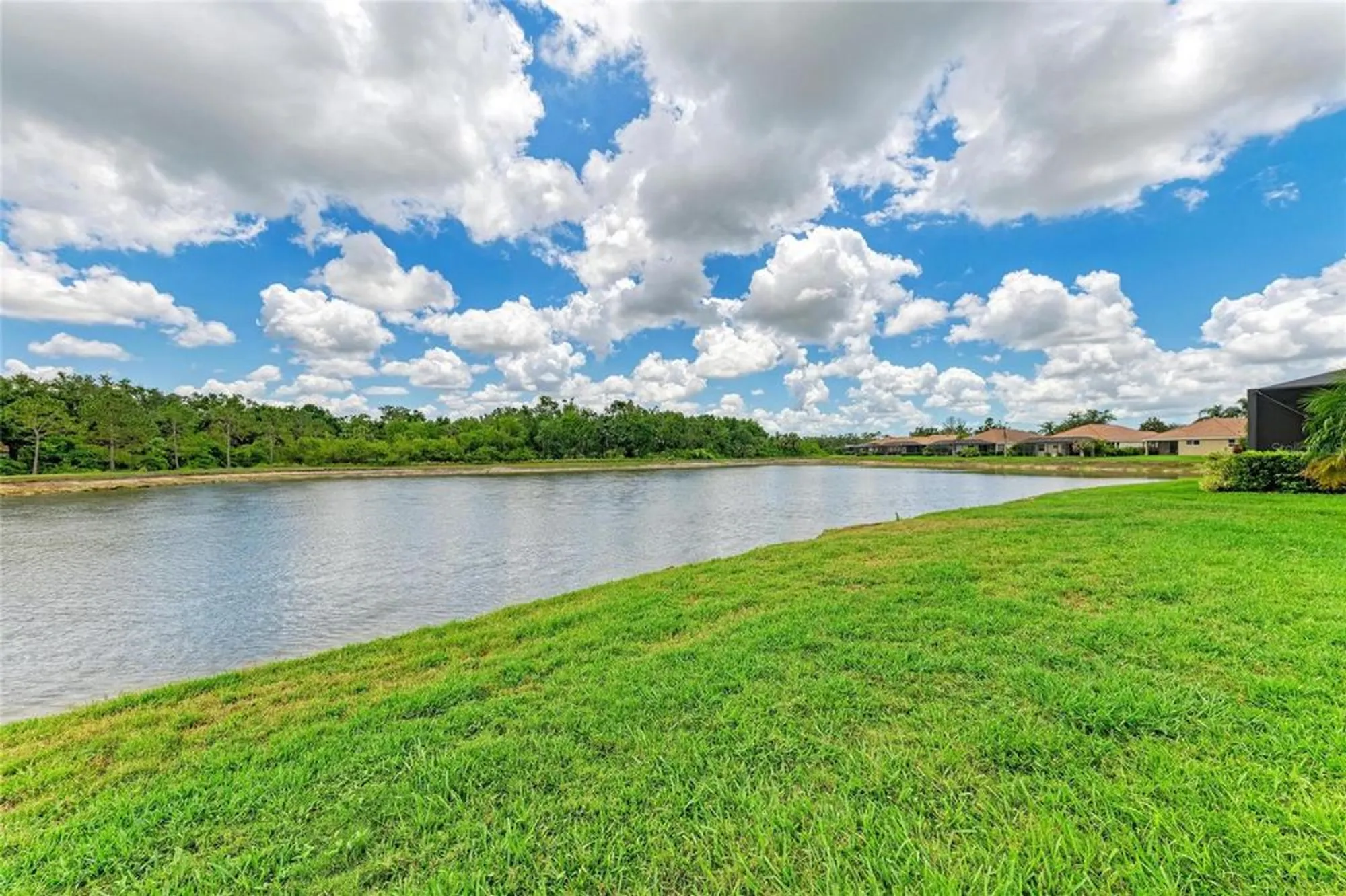 Property Slideshow image 64 of 89 | 235 river enclave ct, Bradenton, FL, 34212