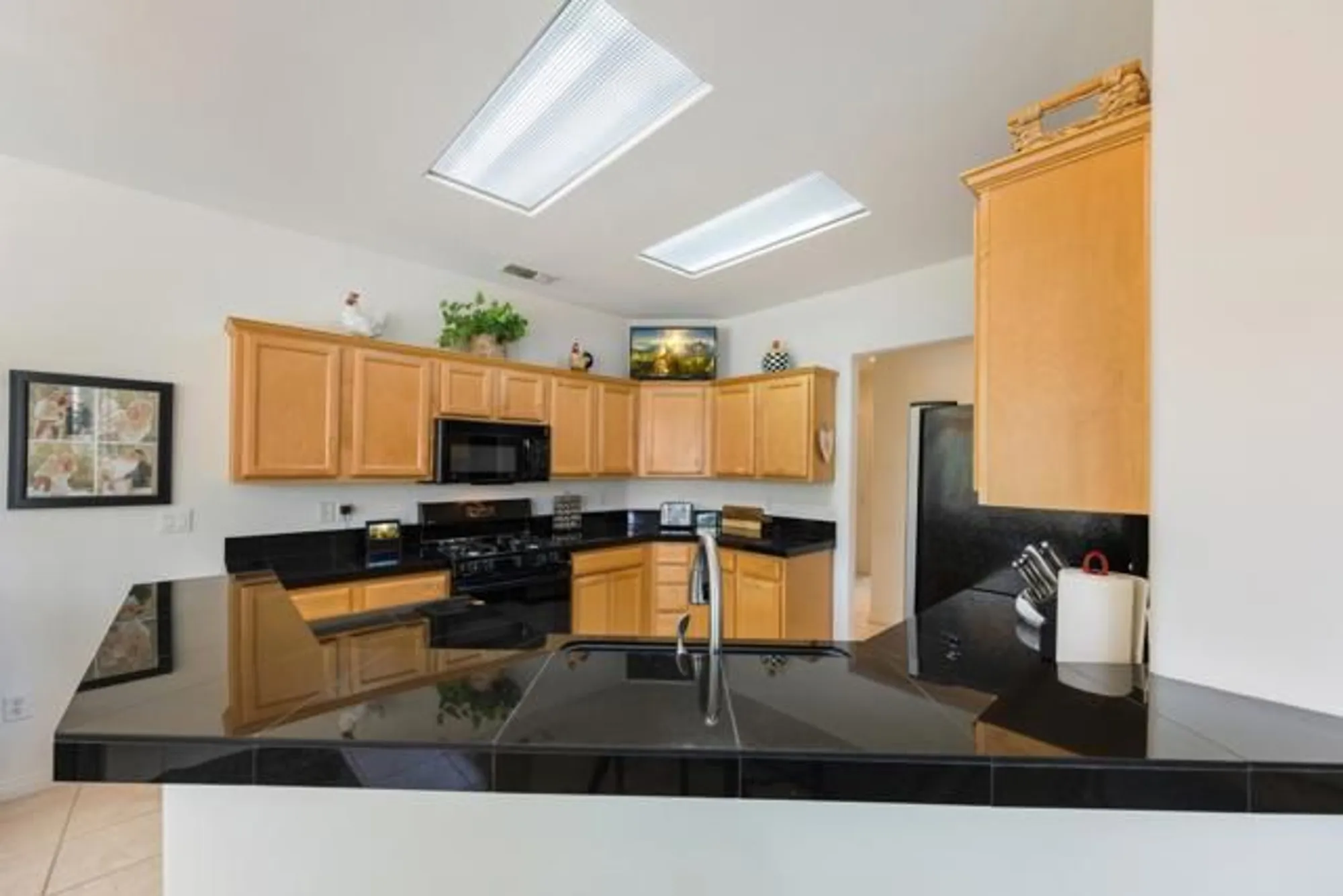 Property Slideshow image 11 of 35 | 78852 stansbury ct, Palm Desert, CA, 92211
