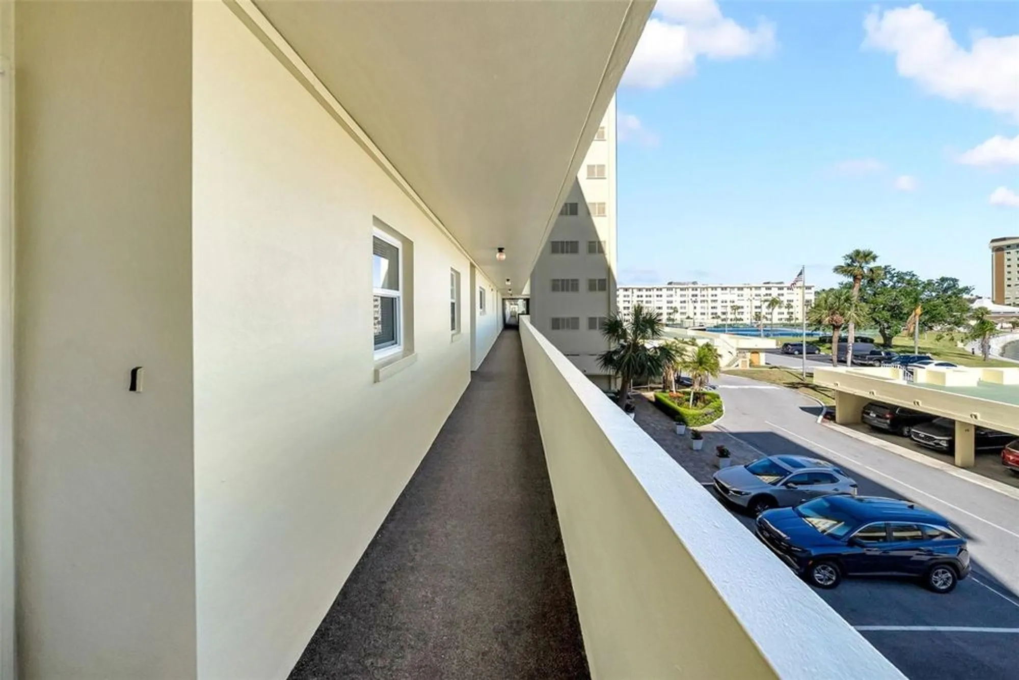 Property Slideshow image 33 of 49 | 4725 cove cir apt 302, St Petersburg, FL, 33708