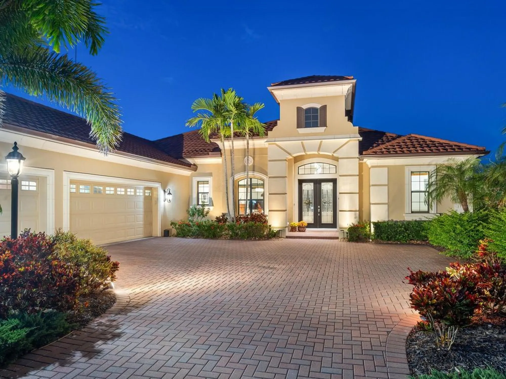 Property Slideshow image 6 of 78 | 10990 pentas royale ct, Englewood, FL, 34223