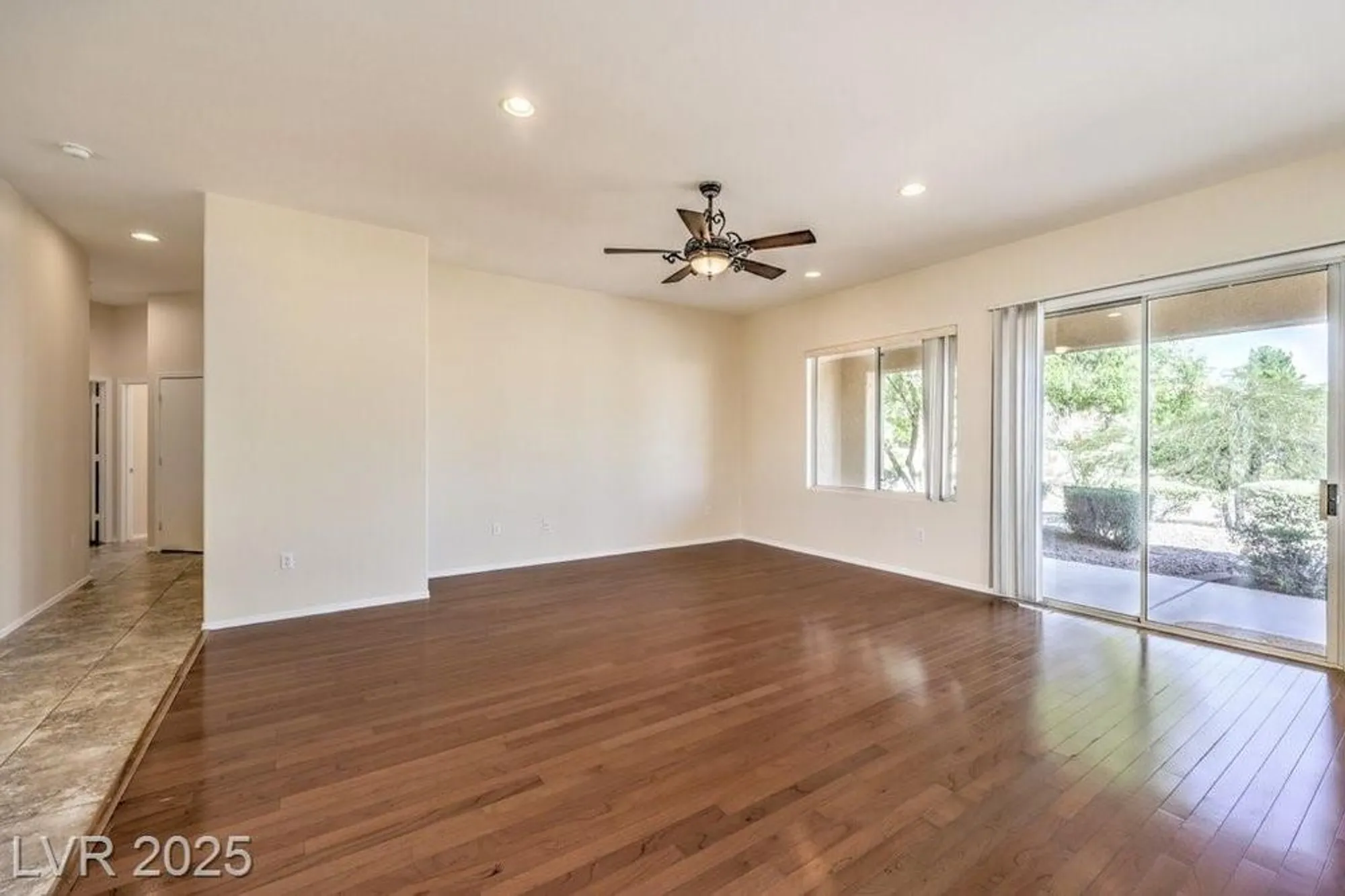 Property Slideshow image 4 of 39 | 11008 summers end ave, Las Vegas, NV, 89134