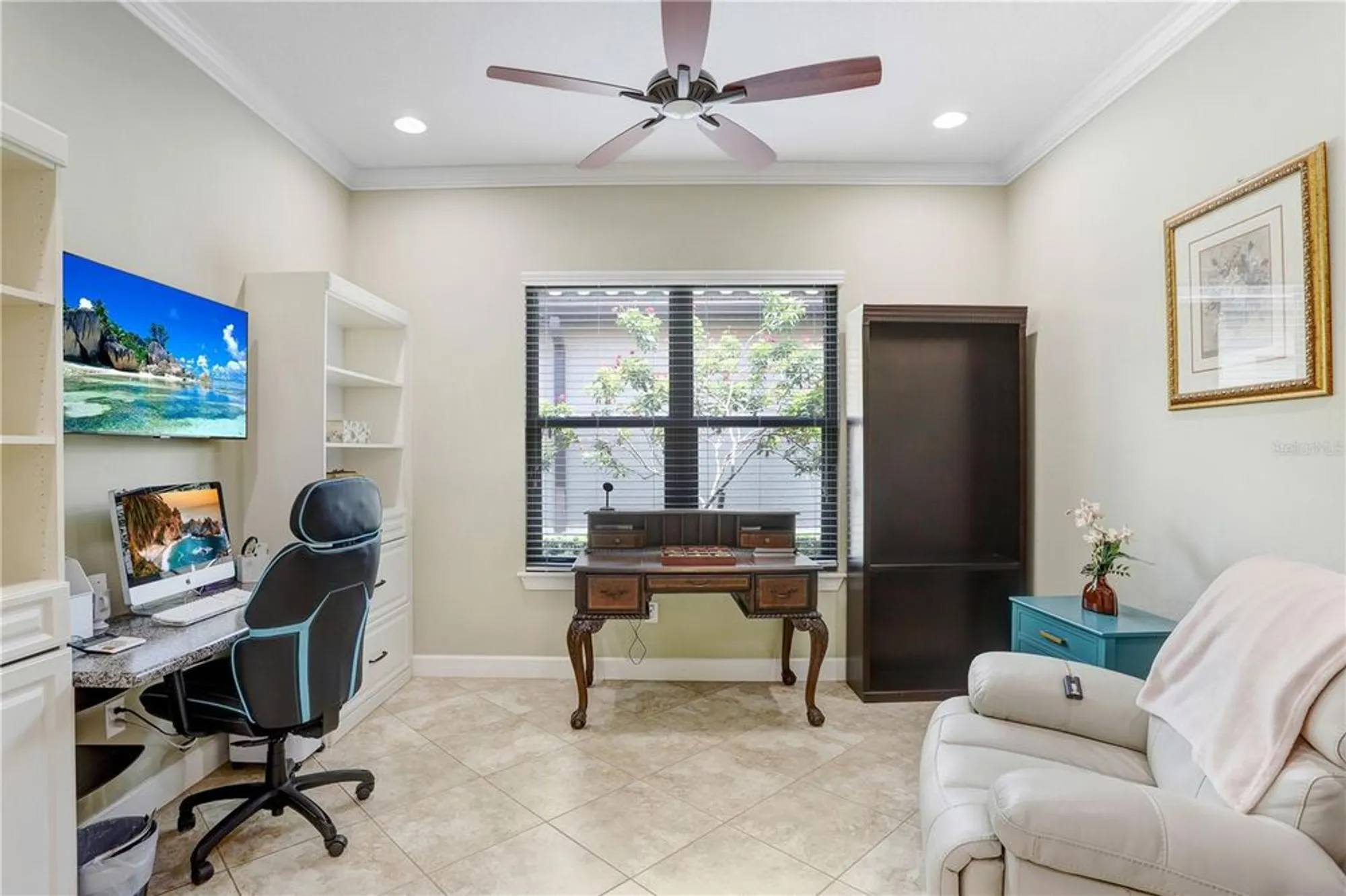 Property Slideshow image 9 of 39 | 8605 grand alberato rd, Tampa, FL, 33647