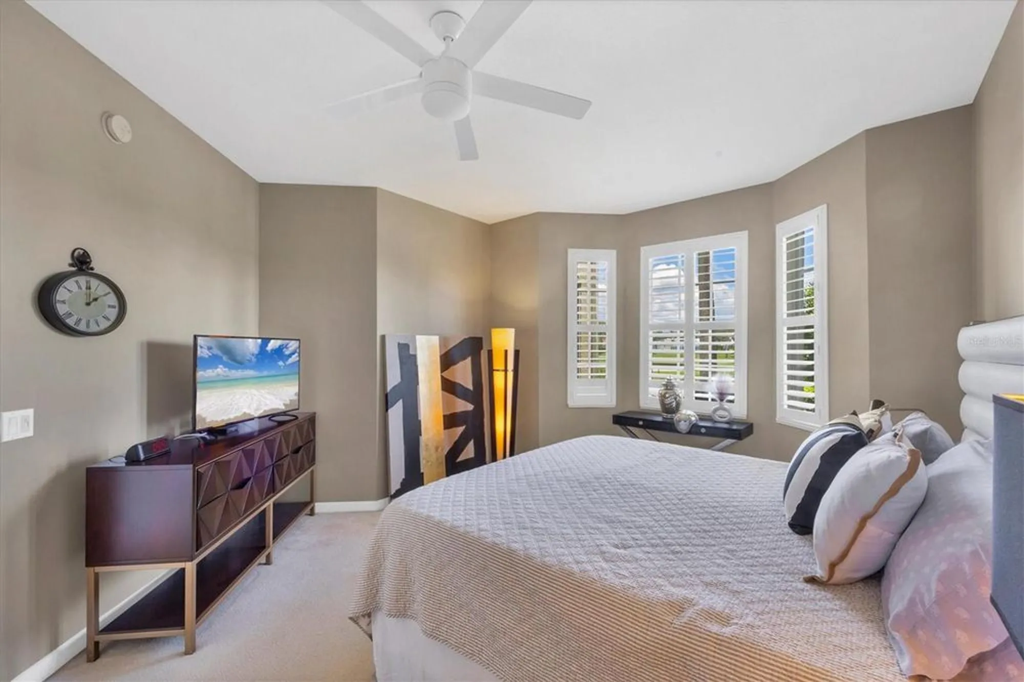 Property Slideshow image 17 of 51 | 119 woodbridge dr unit 102, Venice, FL, 34293